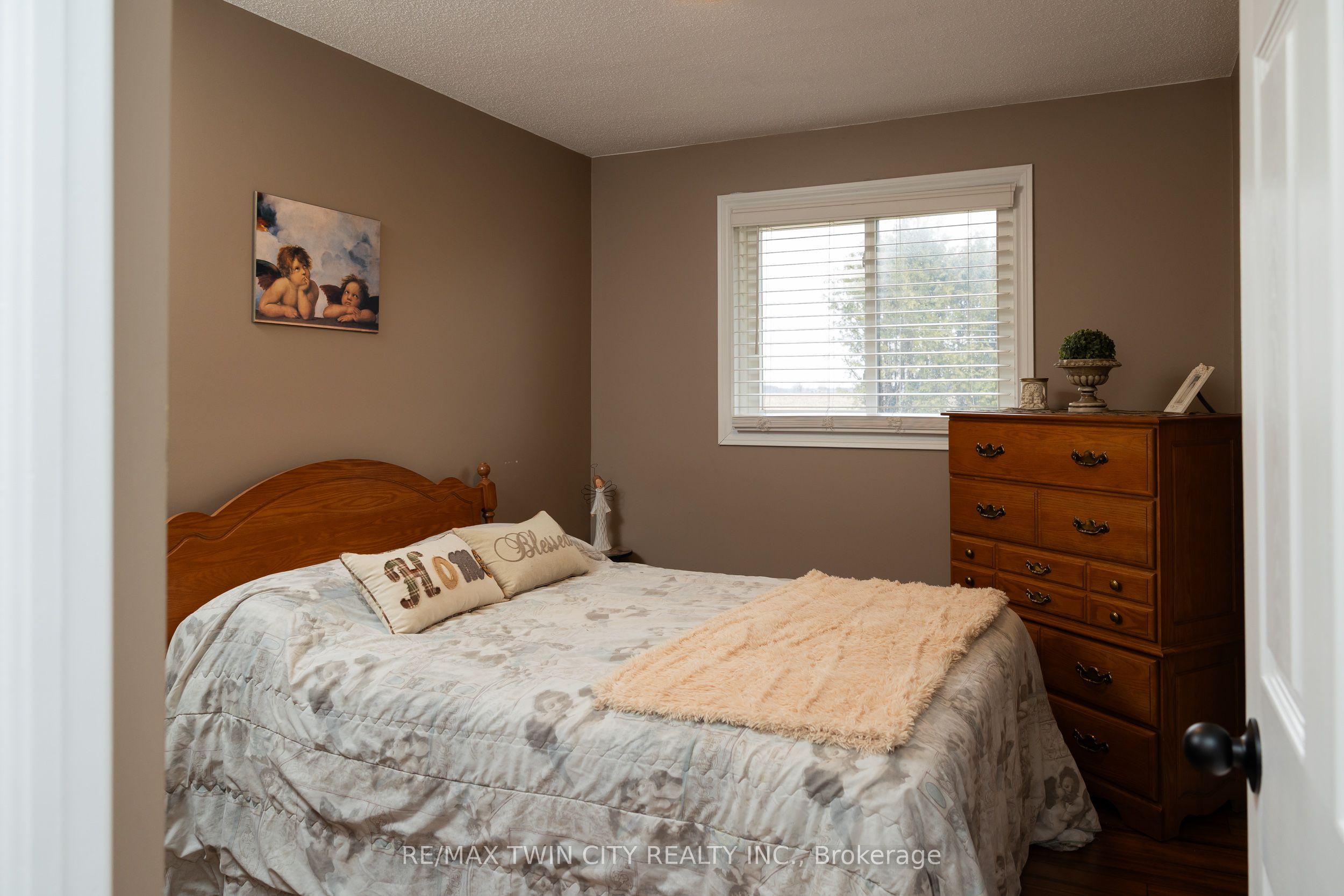 58 Tenth Conc. Road Property Photo 26