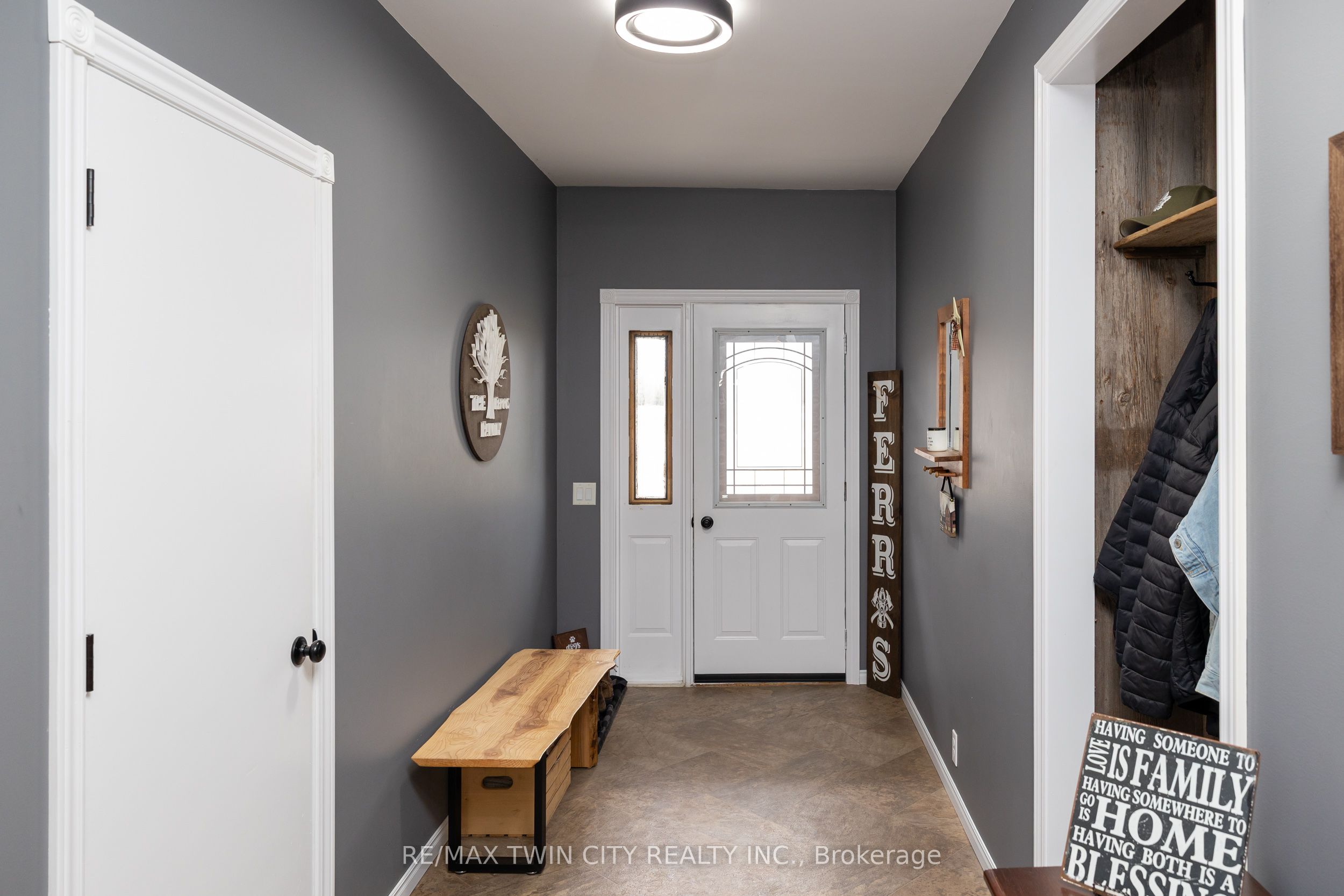 58 Tenth Conc. Road Property Photo 27