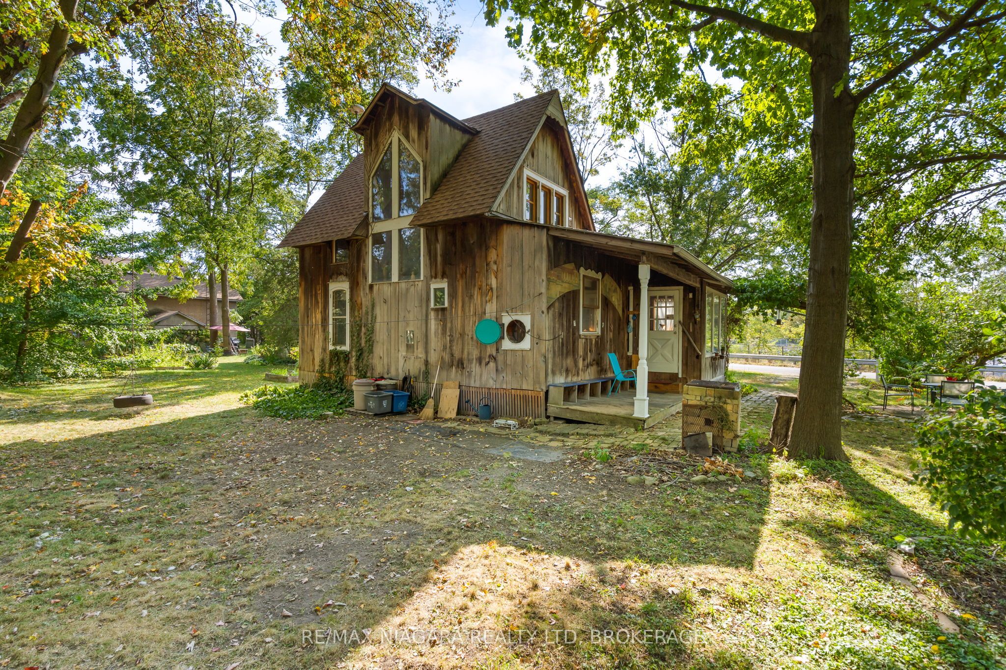 105 Weir Road Property Photo 5