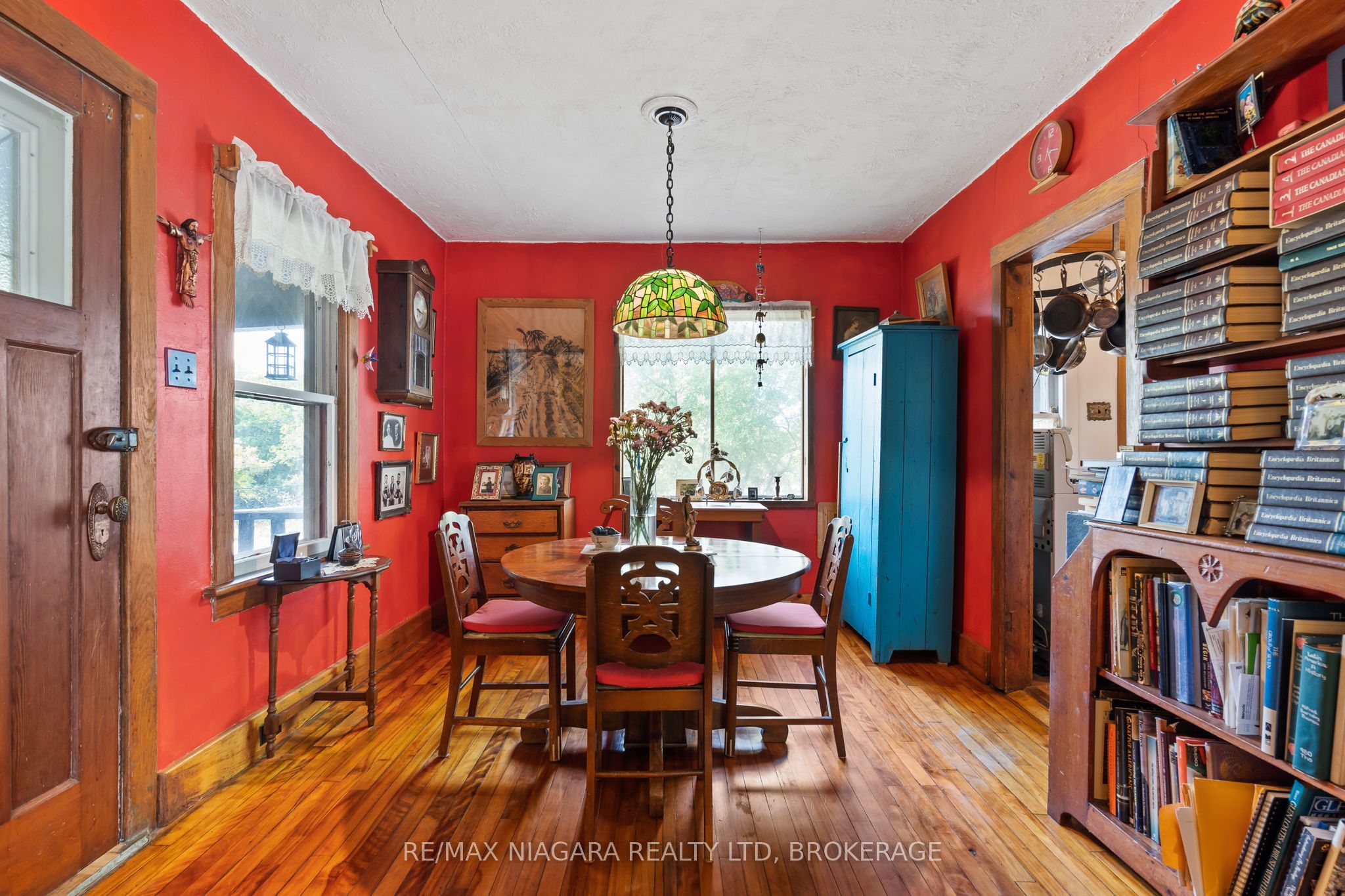 105 Weir Road Property Photo 6