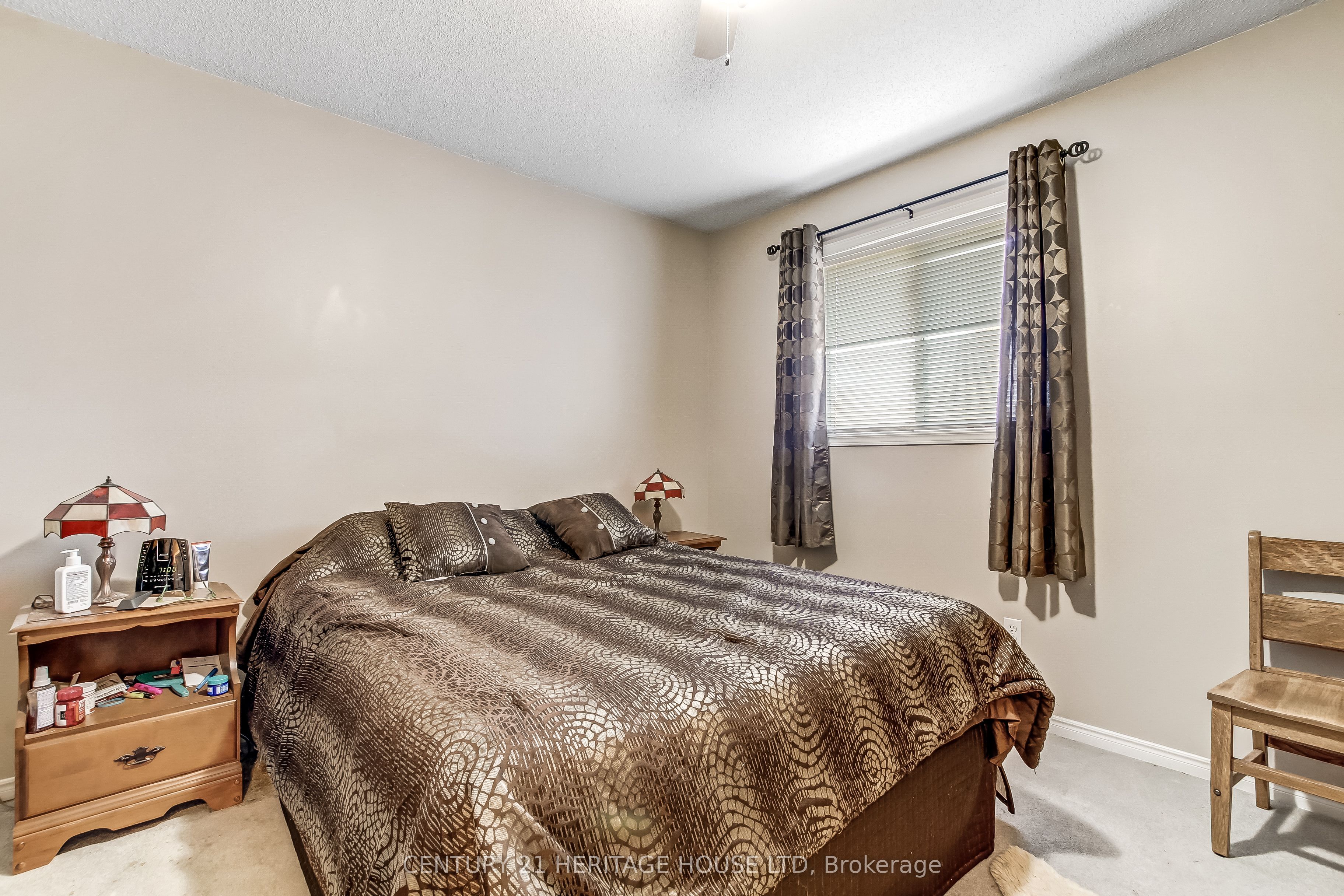 18 Hickory Boulevard W Property Photo 9
