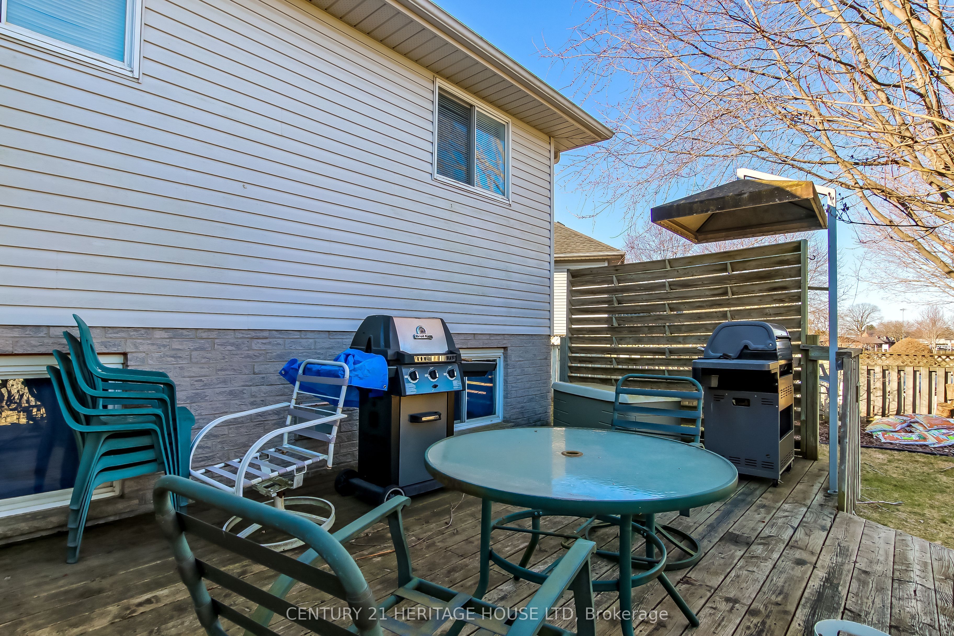 18 Hickory Boulevard W Property Photo 23