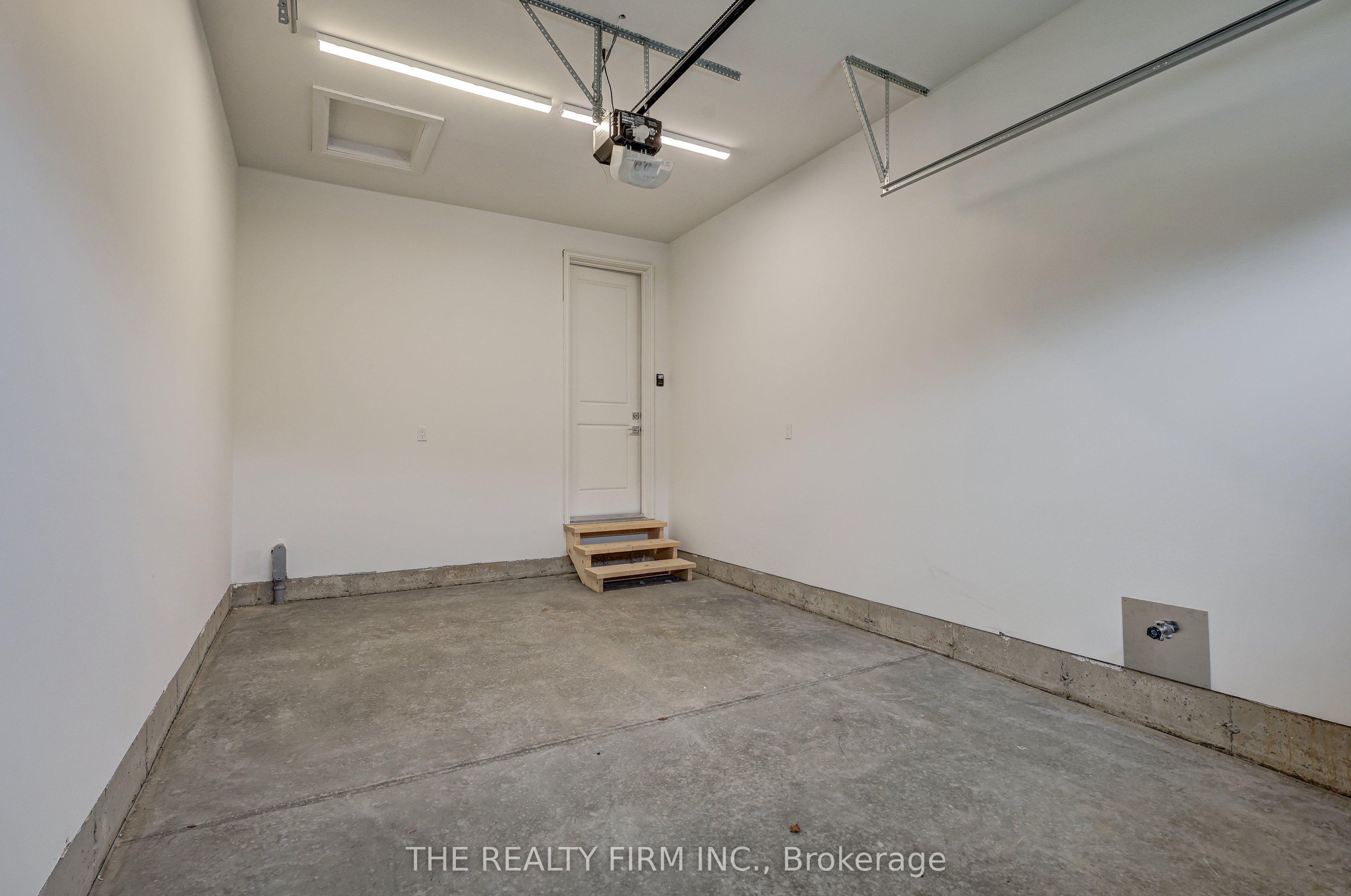 85 Forest Street 18 Property Photo 25