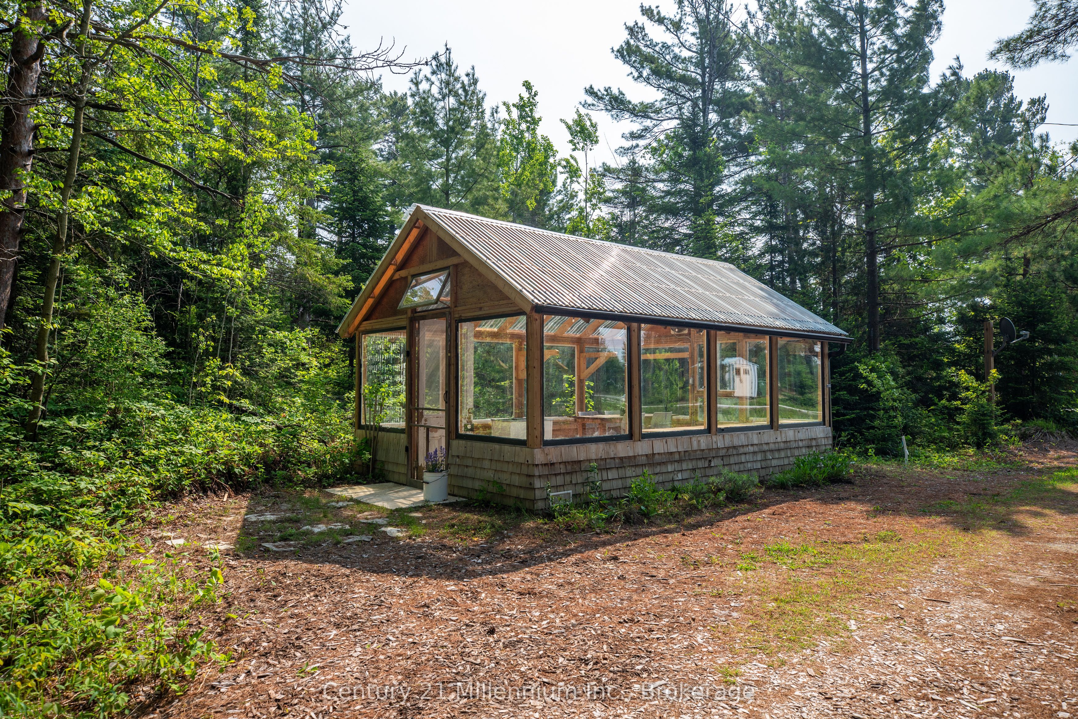 204 Ogimah Road Property Photo 6