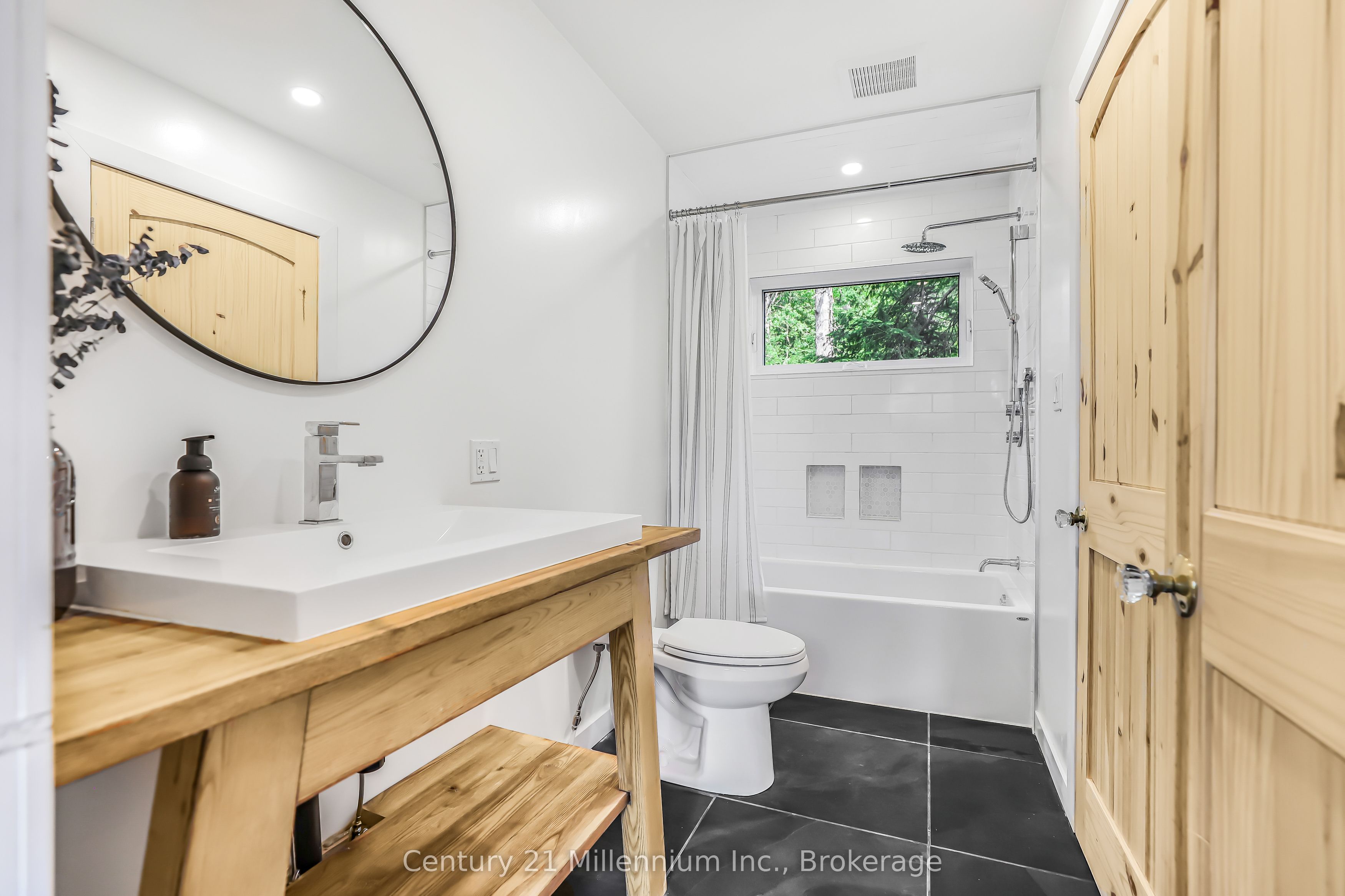 204 Ogimah Road Property Photo 25