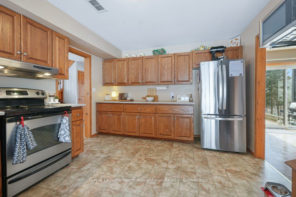 12 Taylor Crescent Property Photo 9
