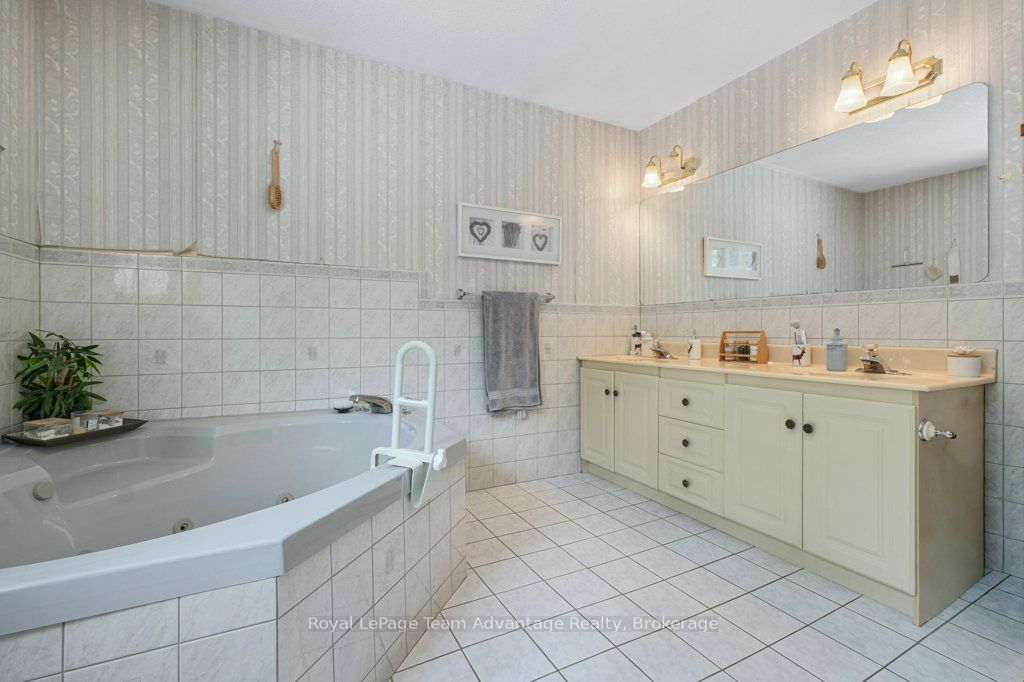 12 Taylor Crescent Property Photo 28