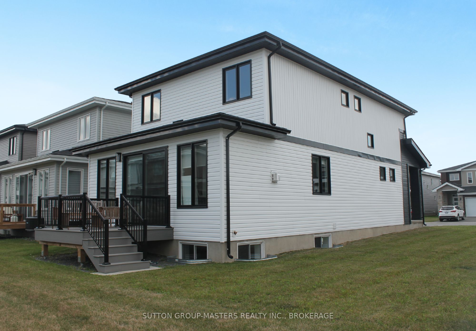 204 Superior Drive Property Photo 4