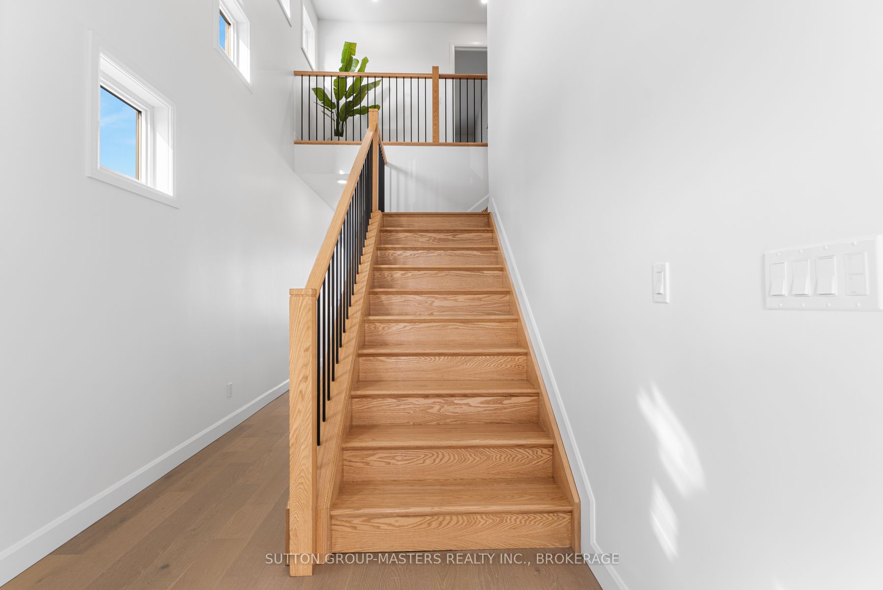 204 Superior Drive Property Photo 7