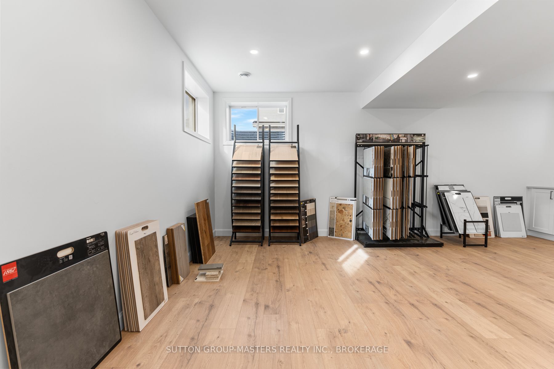 204 Superior Drive Property Photo 44