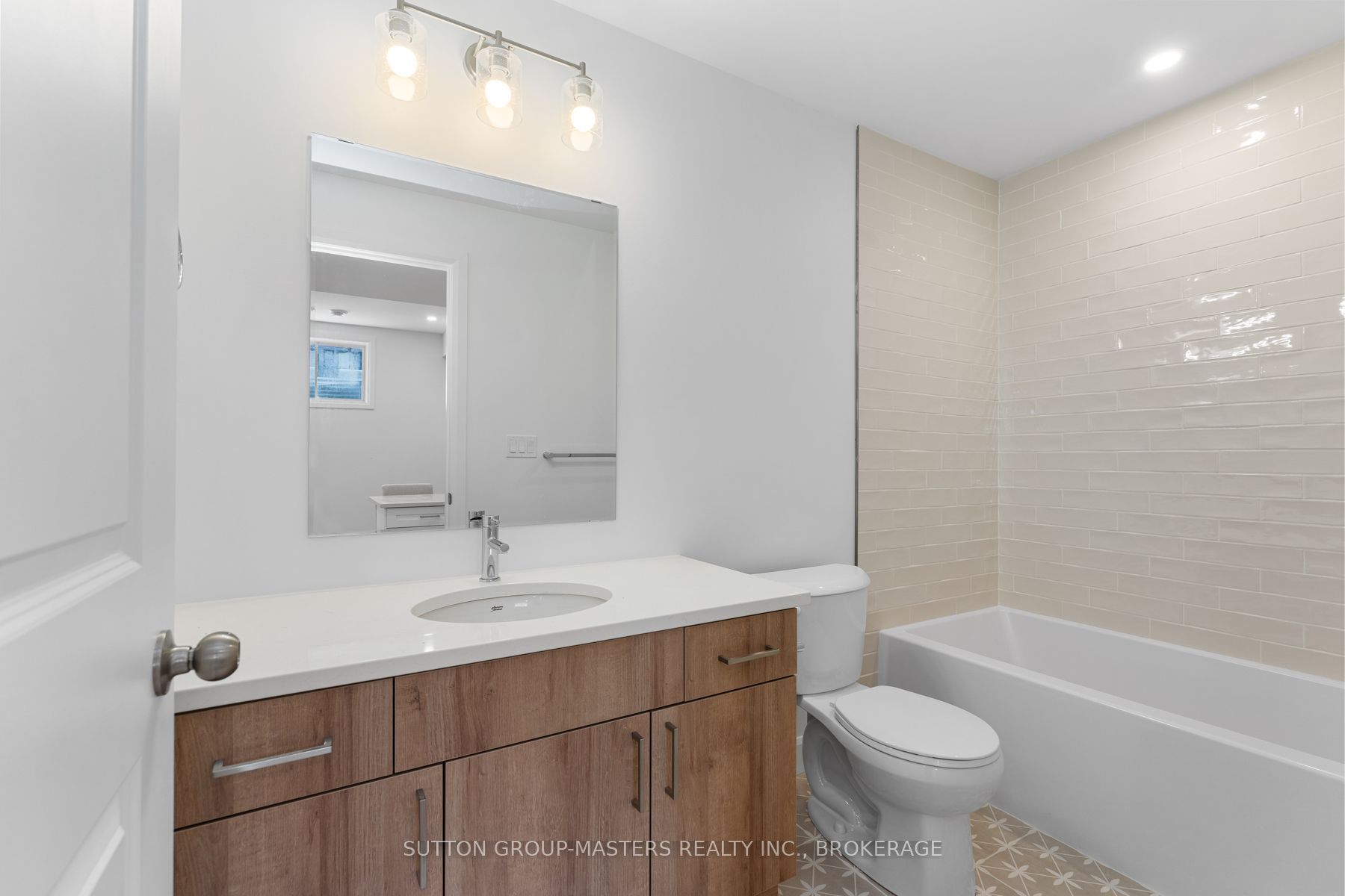 204 Superior Drive Property Photo 46