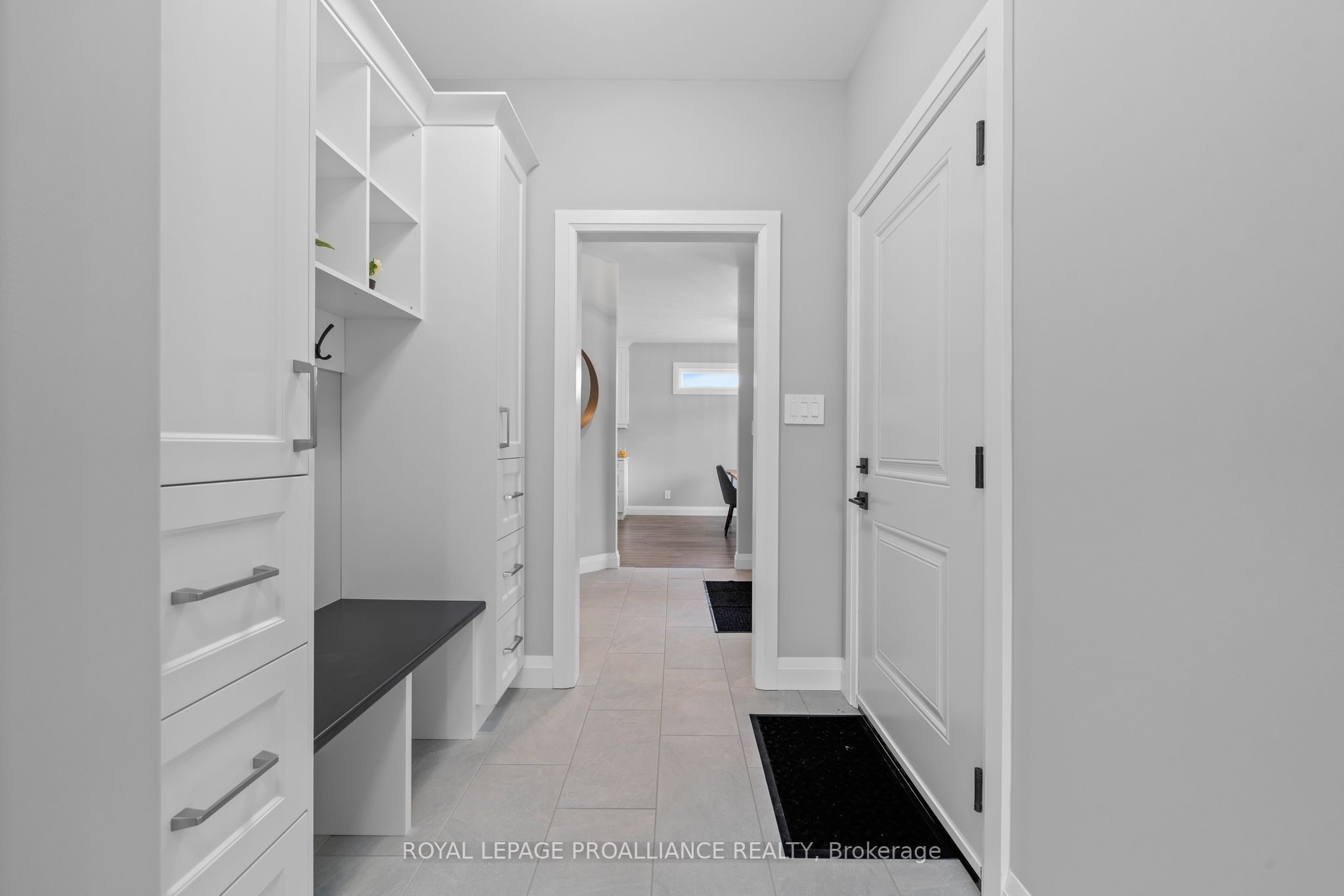 5 Mackenzie John Crescent Property Photo 8