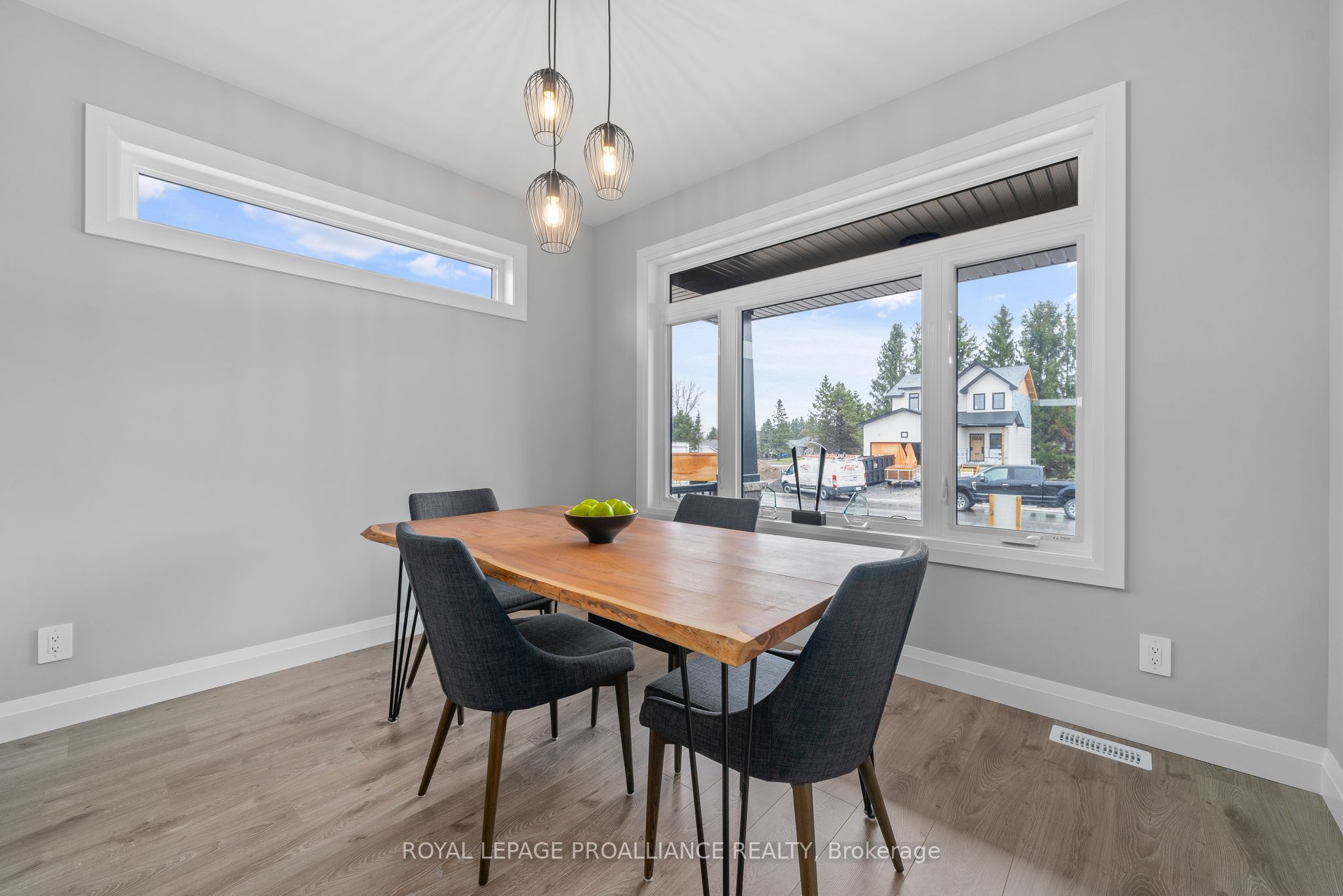 5 Mackenzie John Crescent Property Photo 10