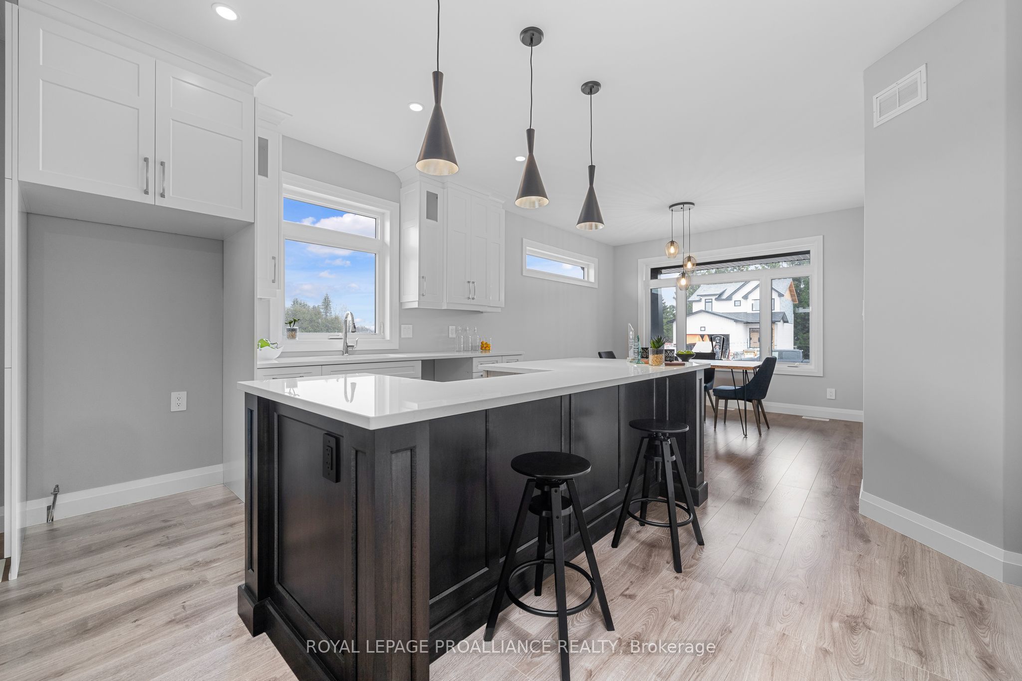 5 Mackenzie John Crescent Property Photo 17
