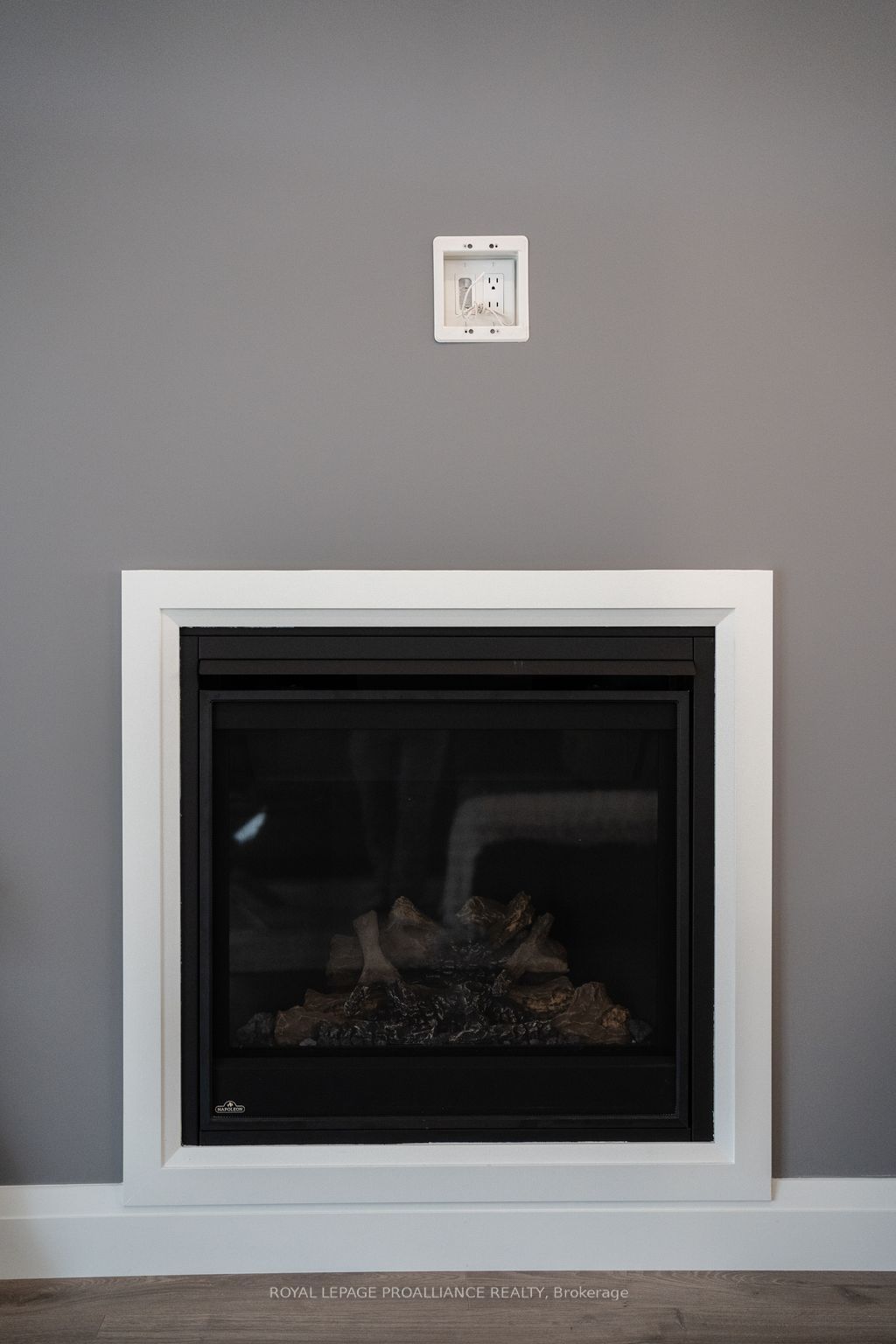 5 Mackenzie John Crescent Property Photo 23