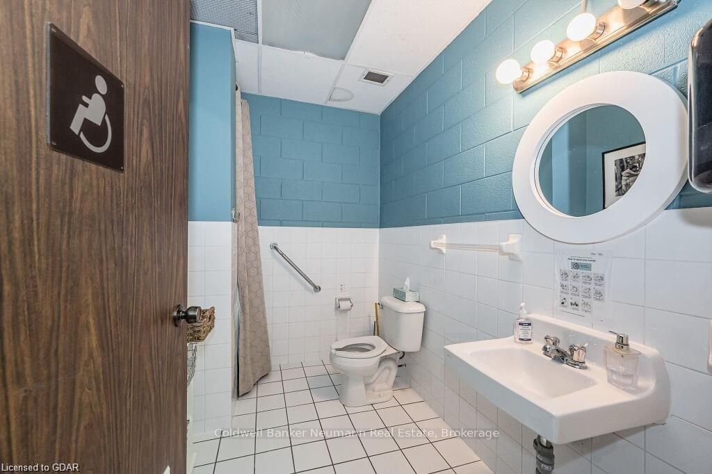 60 Baker Street Property Photo 14