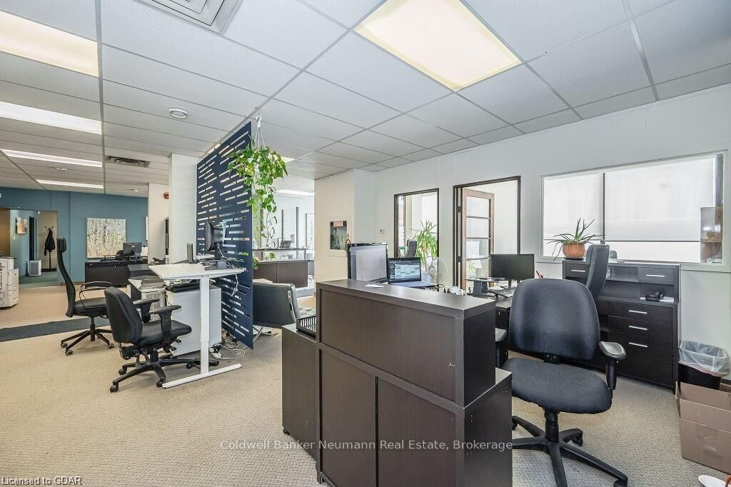 60 Baker Street Property Photo 19
