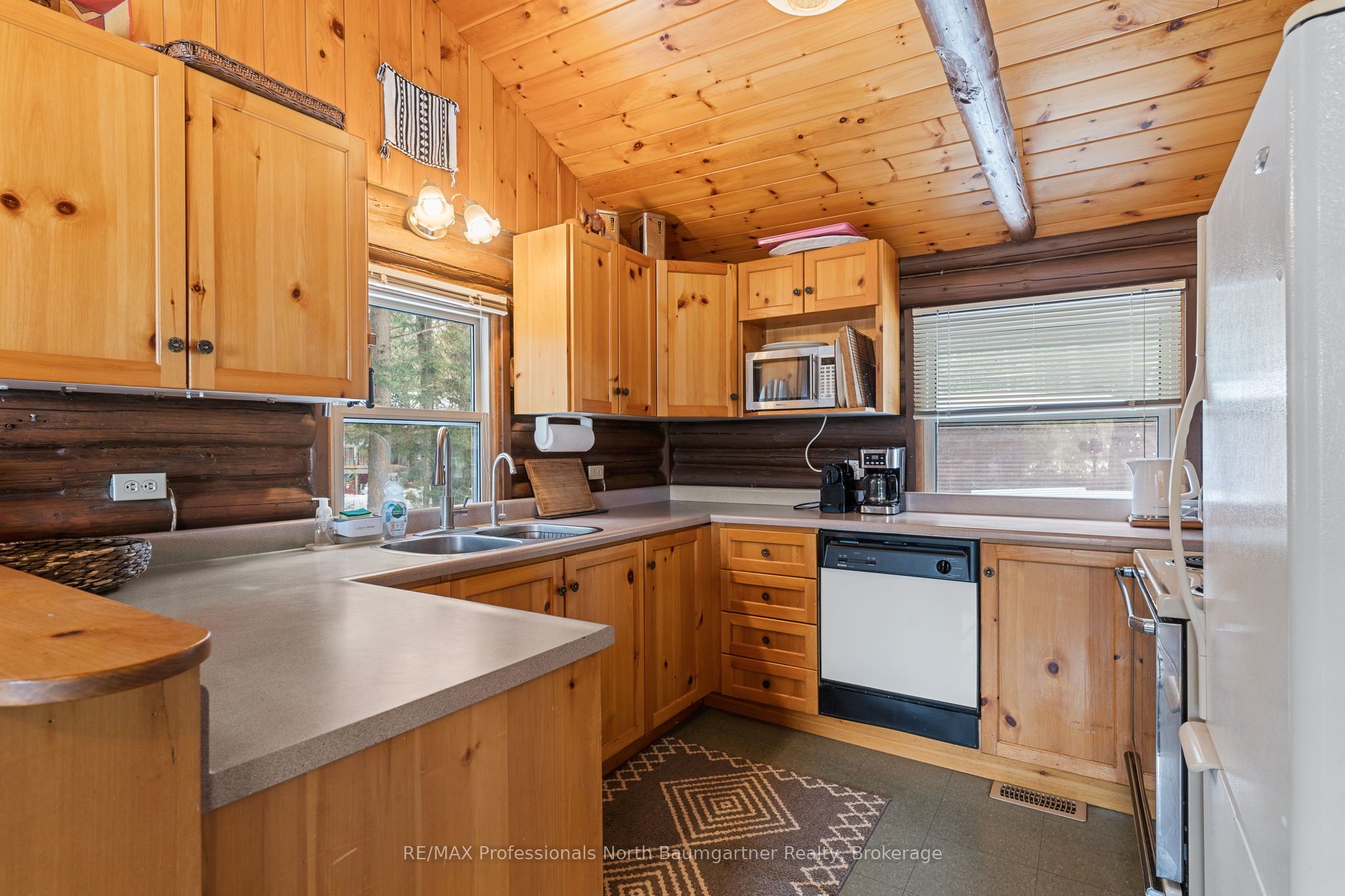 1012 Coulson Lane Property Photo 10