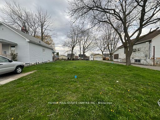 4346 Third Avenue Property Photo 1