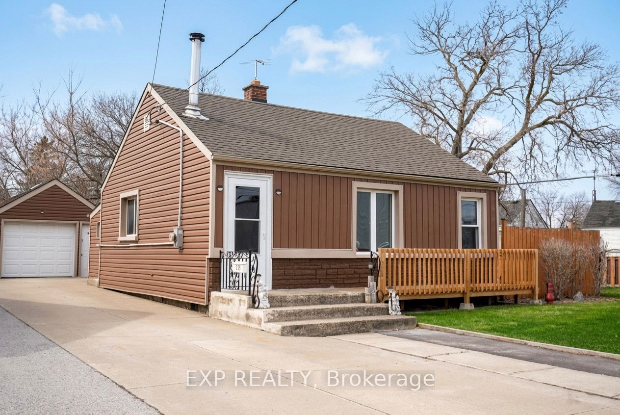125 S Grantham Avenue S Property Photo 1