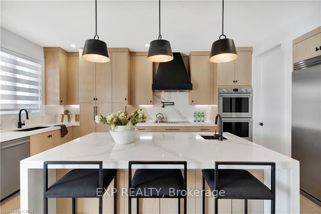 1048 Walton Avenue Property Photo 16