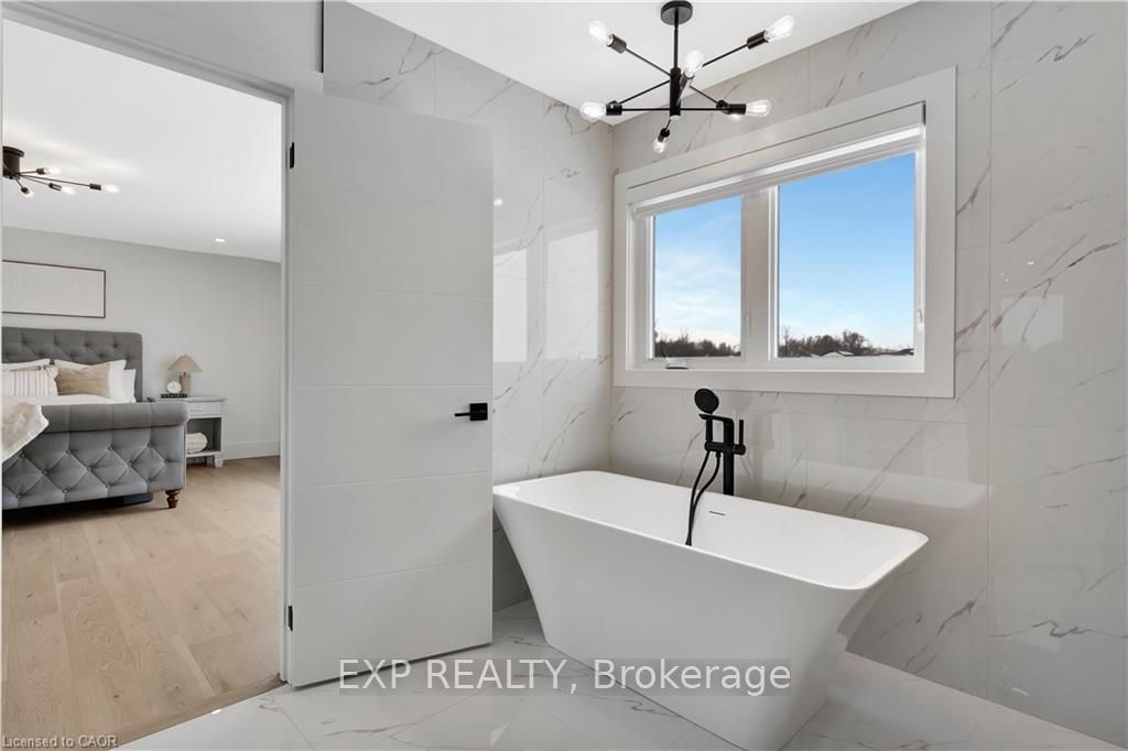 1048 Walton Avenue Property Photo 29