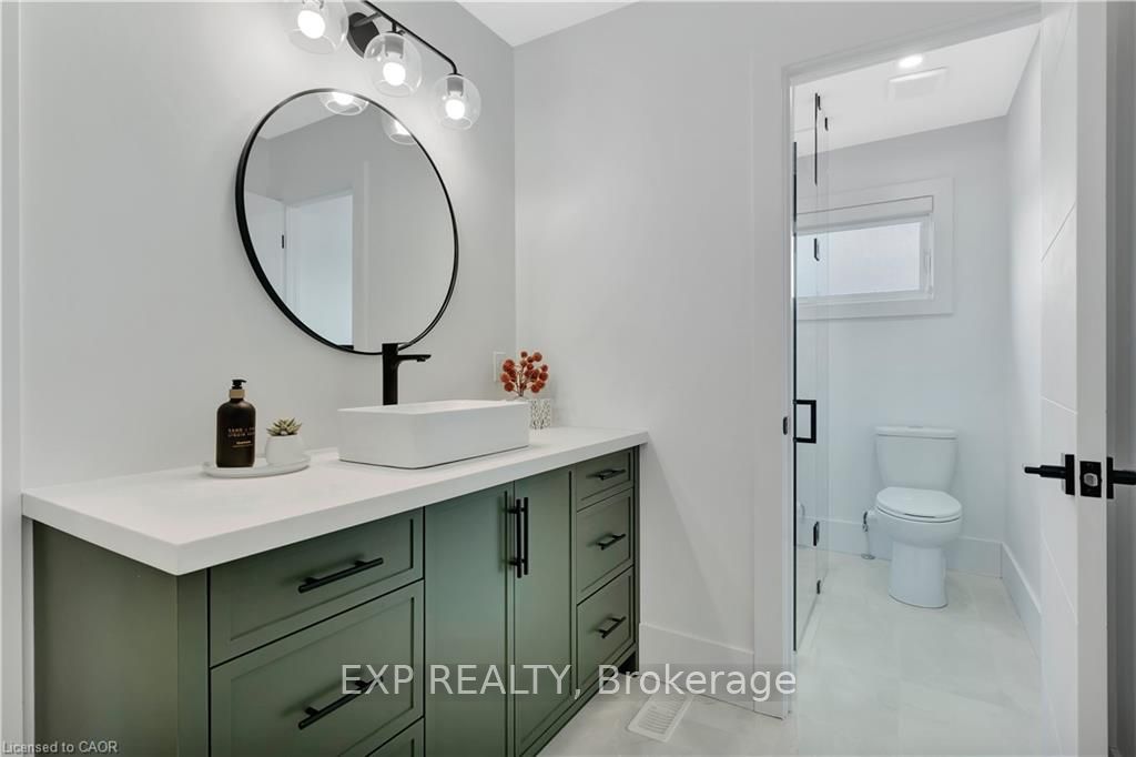 1048 Walton Avenue Property Photo 33