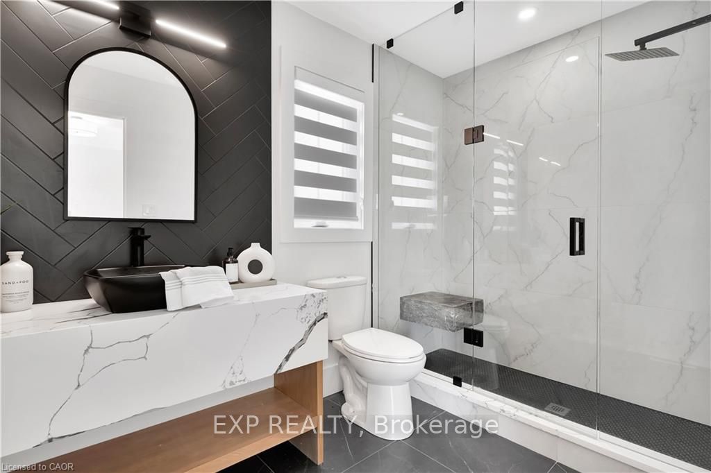 1048 Walton Avenue Property Photo 38