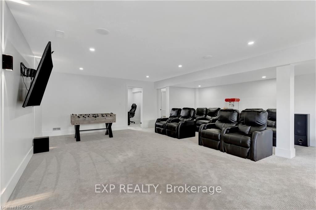 1048 Walton Avenue Property Photo 42