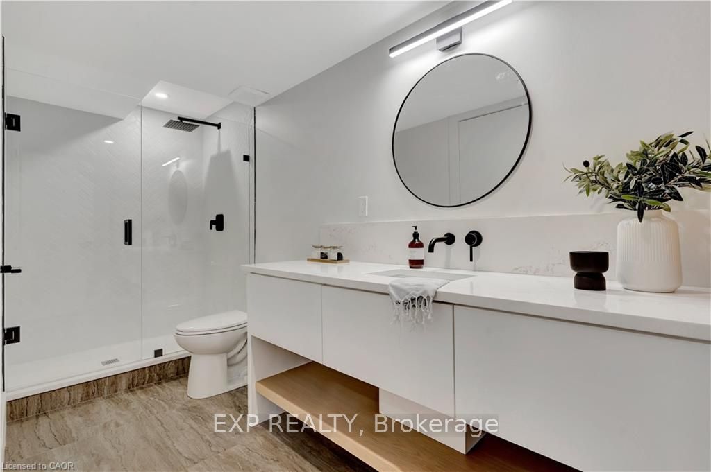 1048 Walton Avenue Property Photo 46