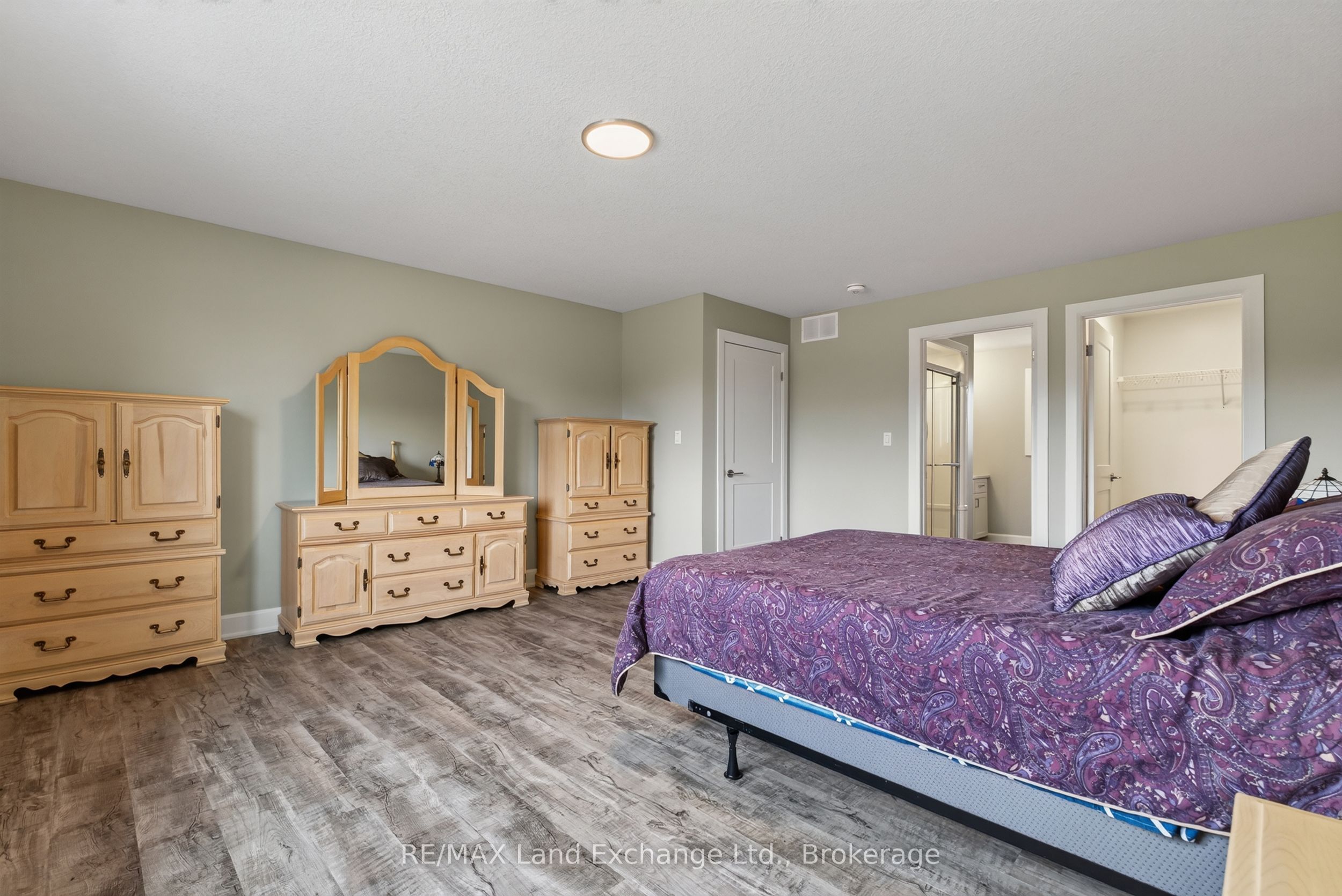8 Golf Links Road Unit 2 Property Photo 22