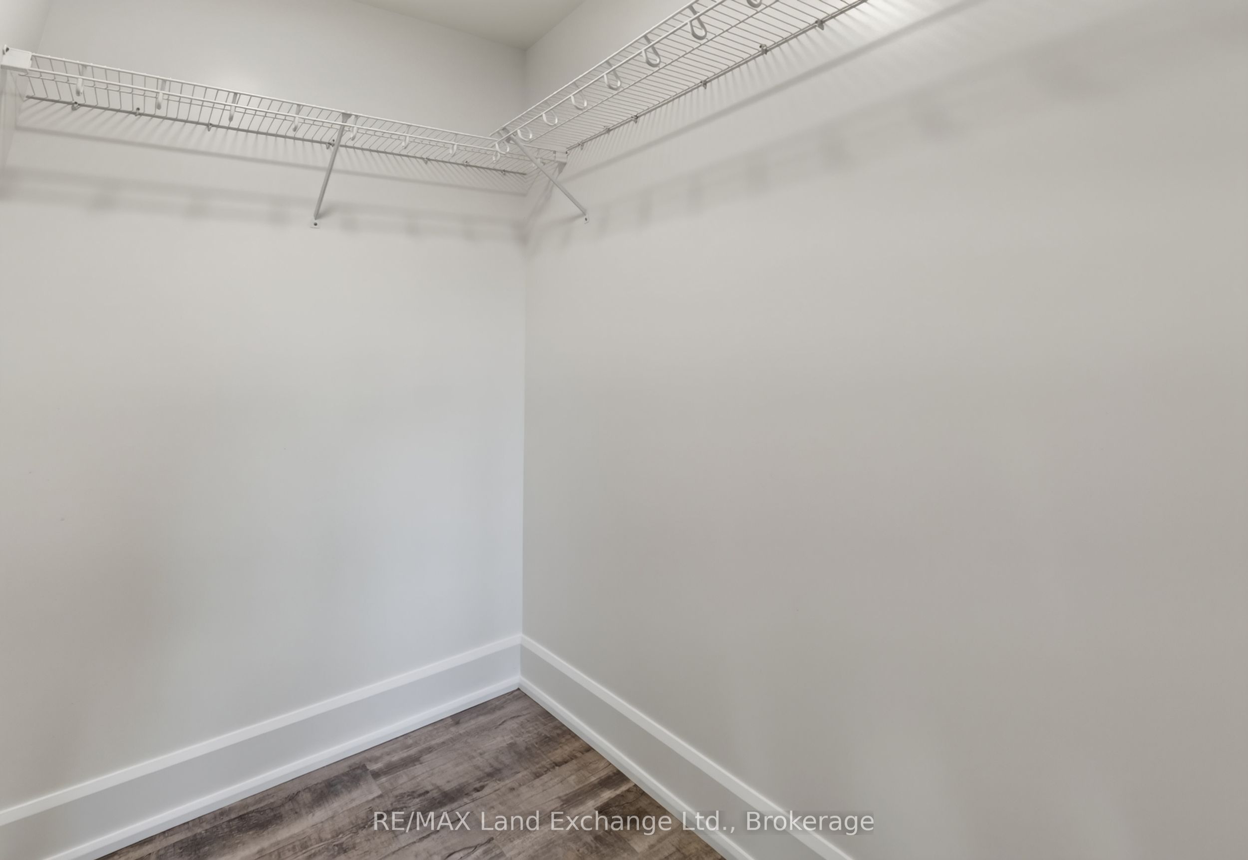 8 Golf Links Road Unit 2 Property Photo 24