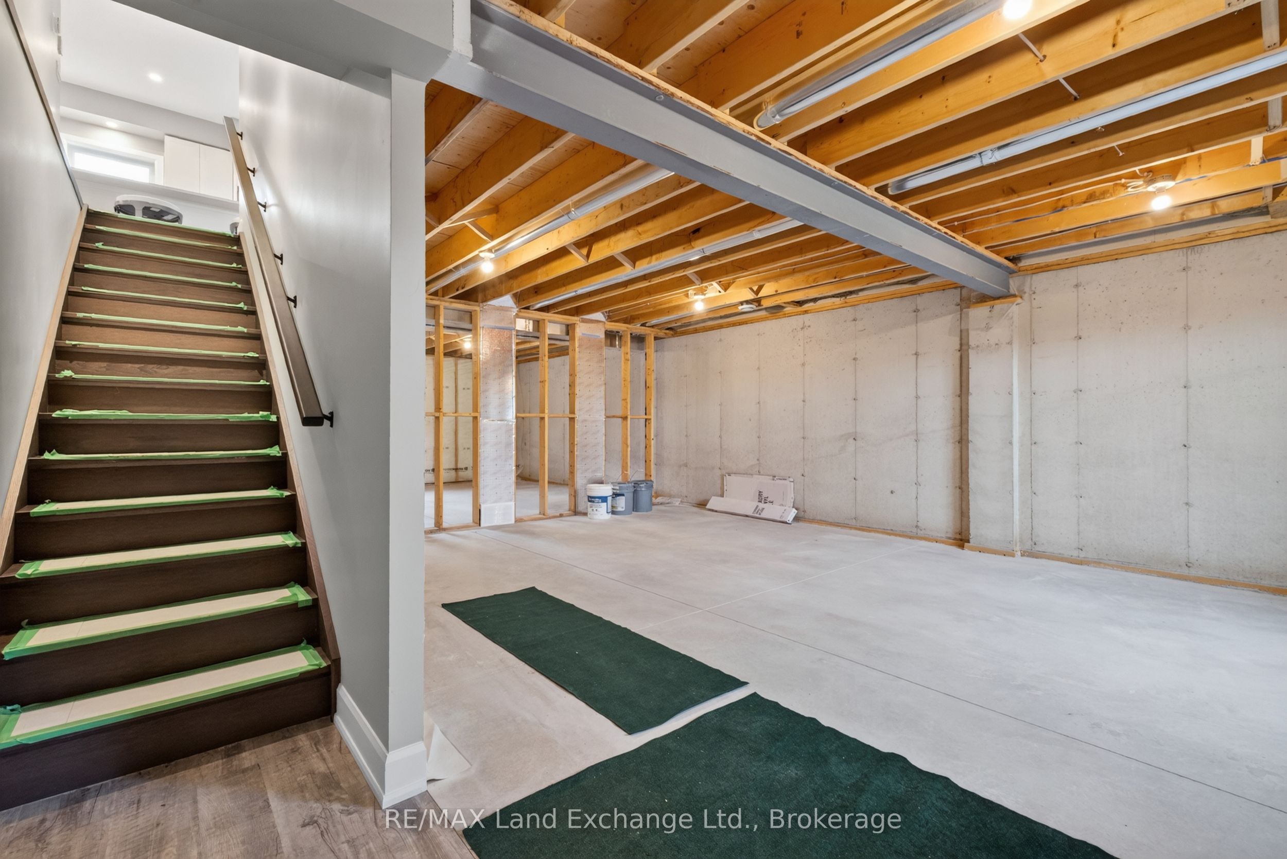 8 Golf Links Road Unit 2 Property Photo 26