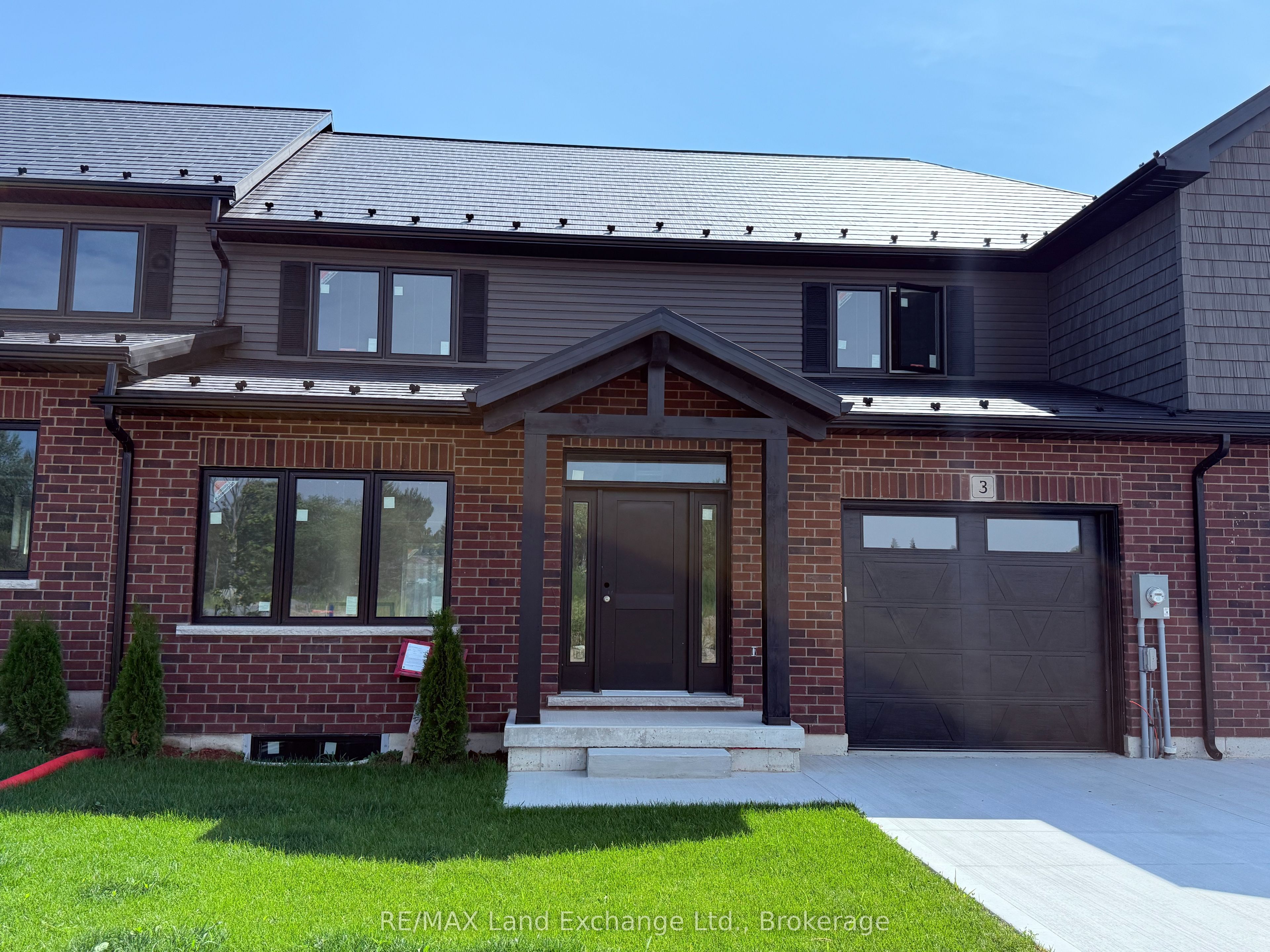 8 Golf Links Road Unit 3 Property Photo 1