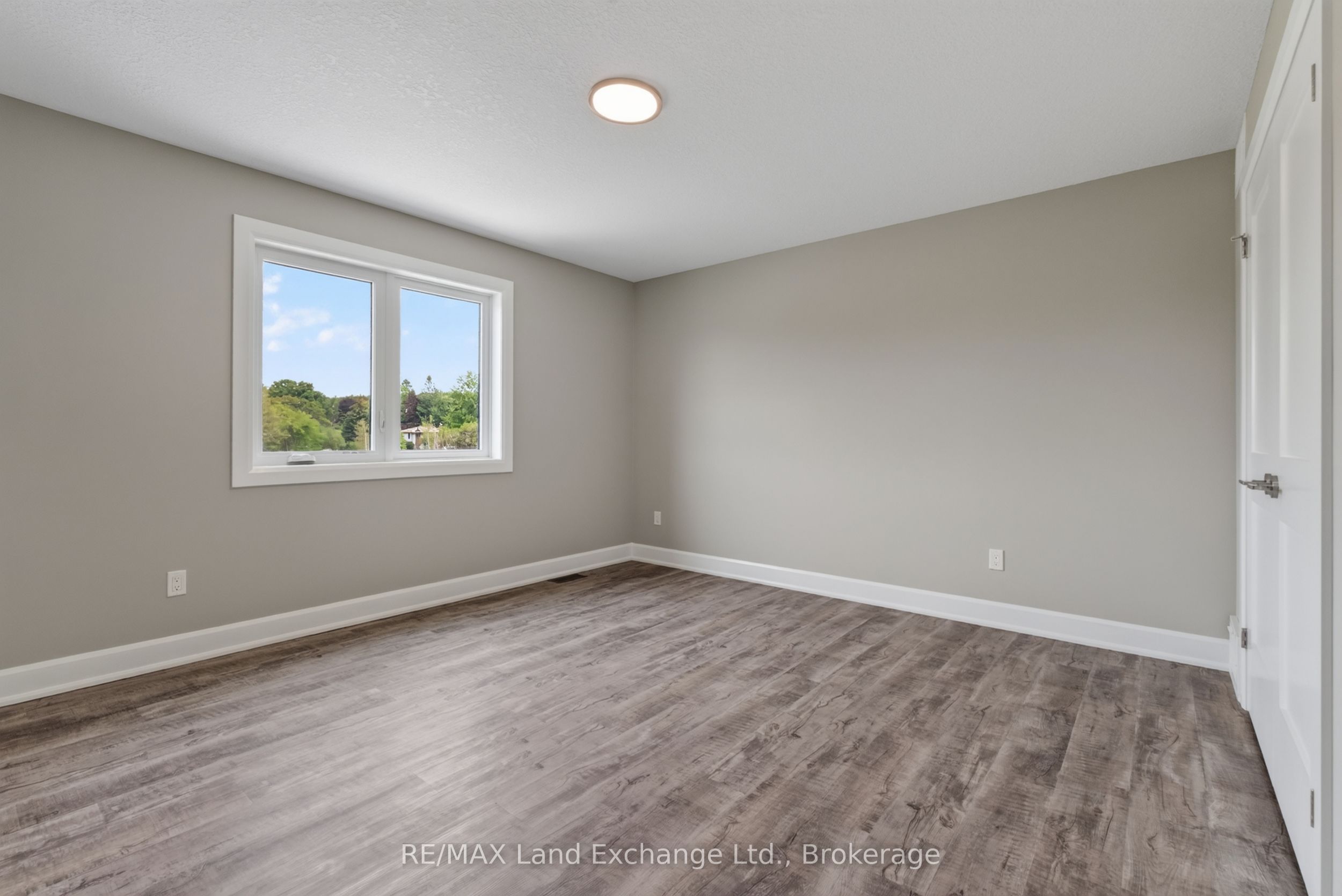 8 Golf Links Road Unit 4 Property Photo 19