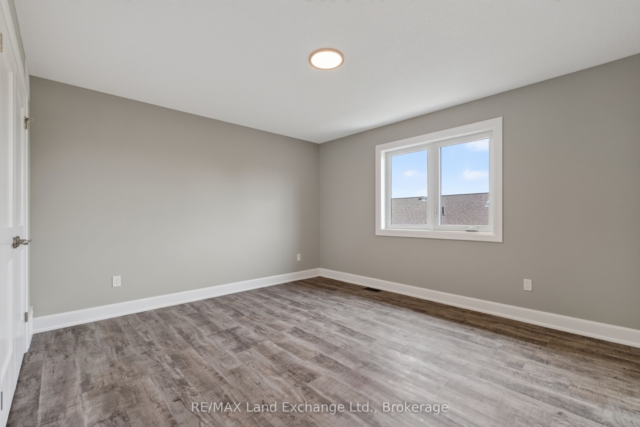 8 Golf Links Road Unit 4 Property Photo 23