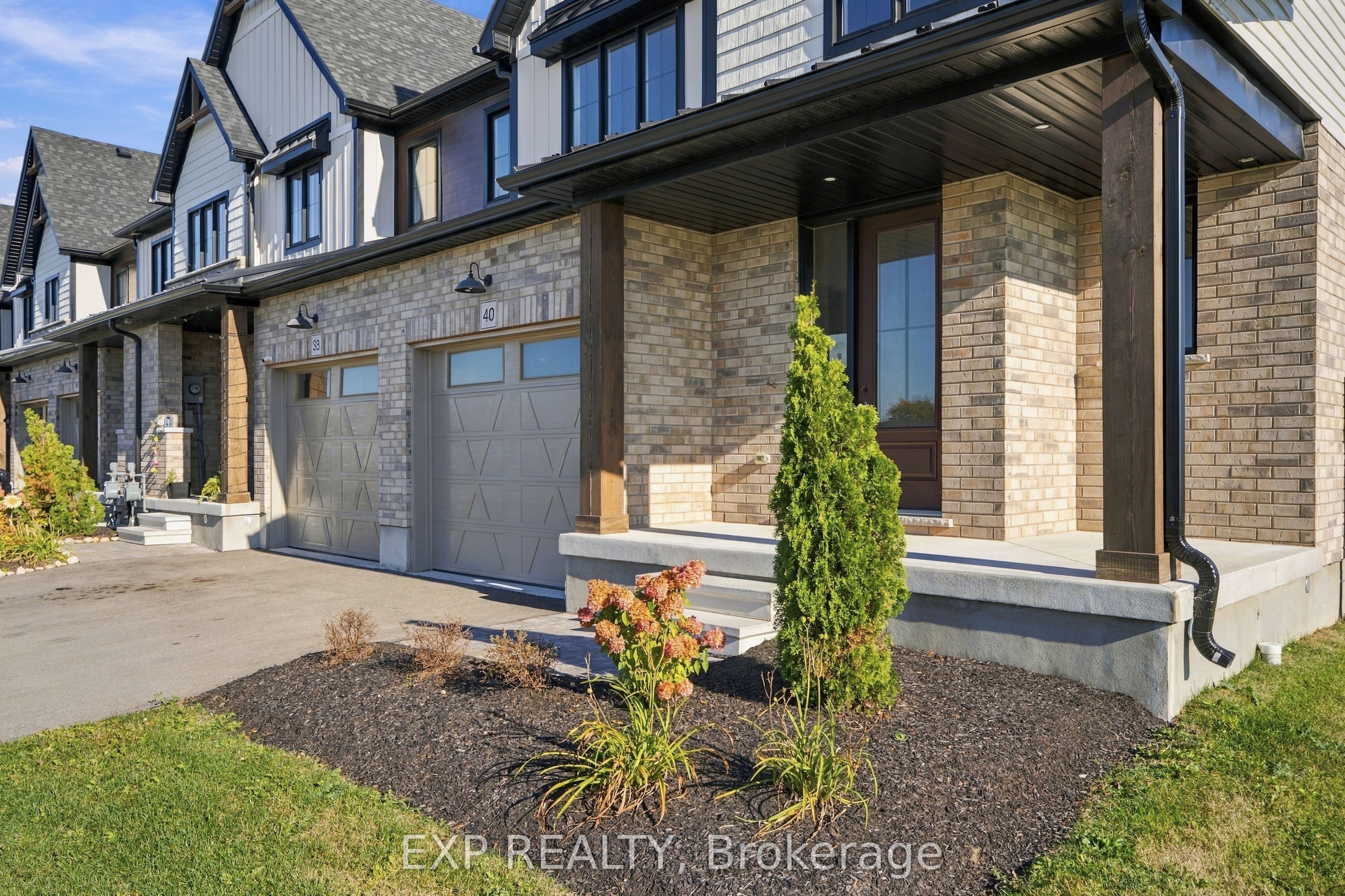 40 Anne Street W Property Photo 7