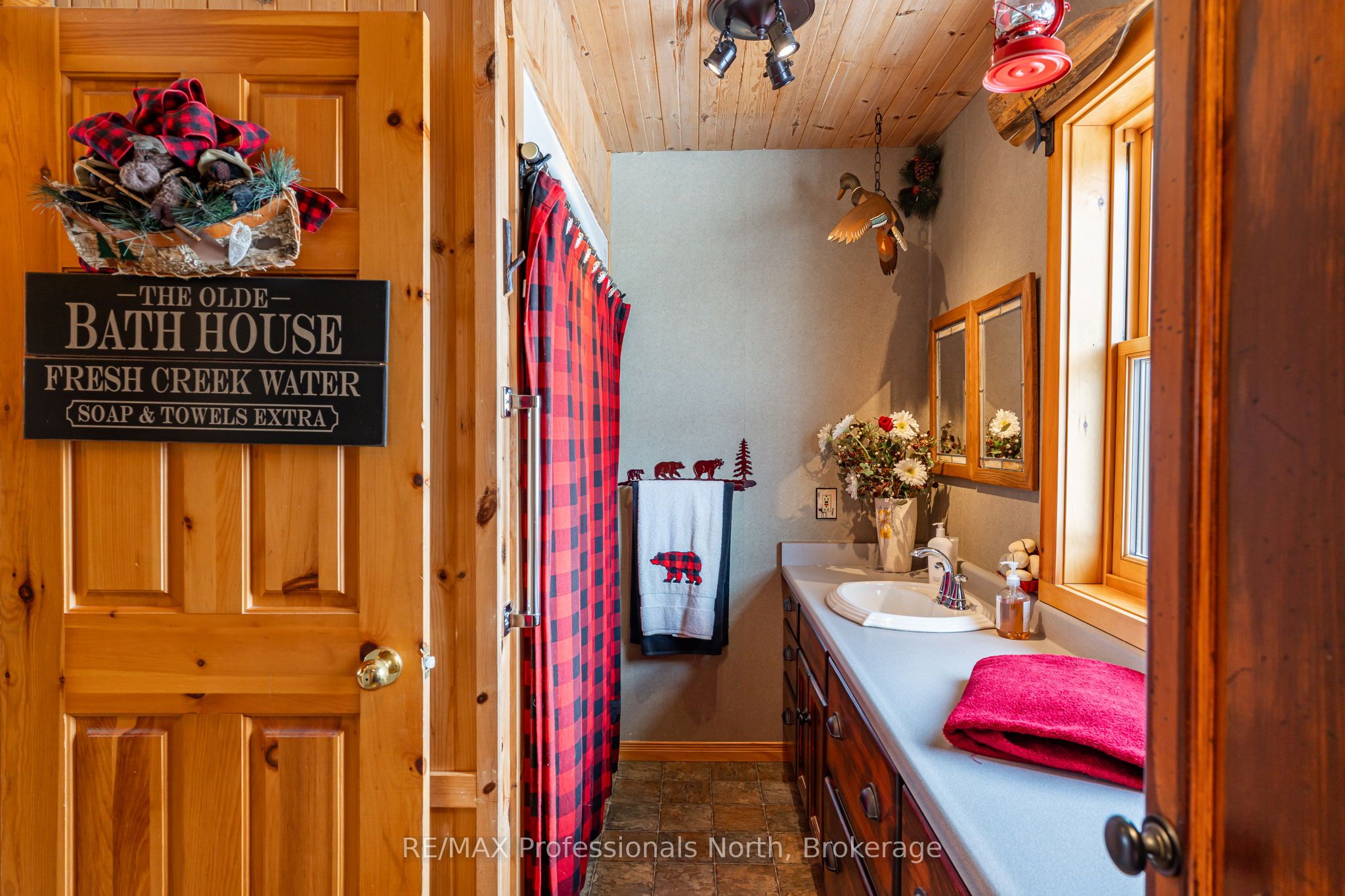 1141 Kennisis Lake Road Property Photo 42