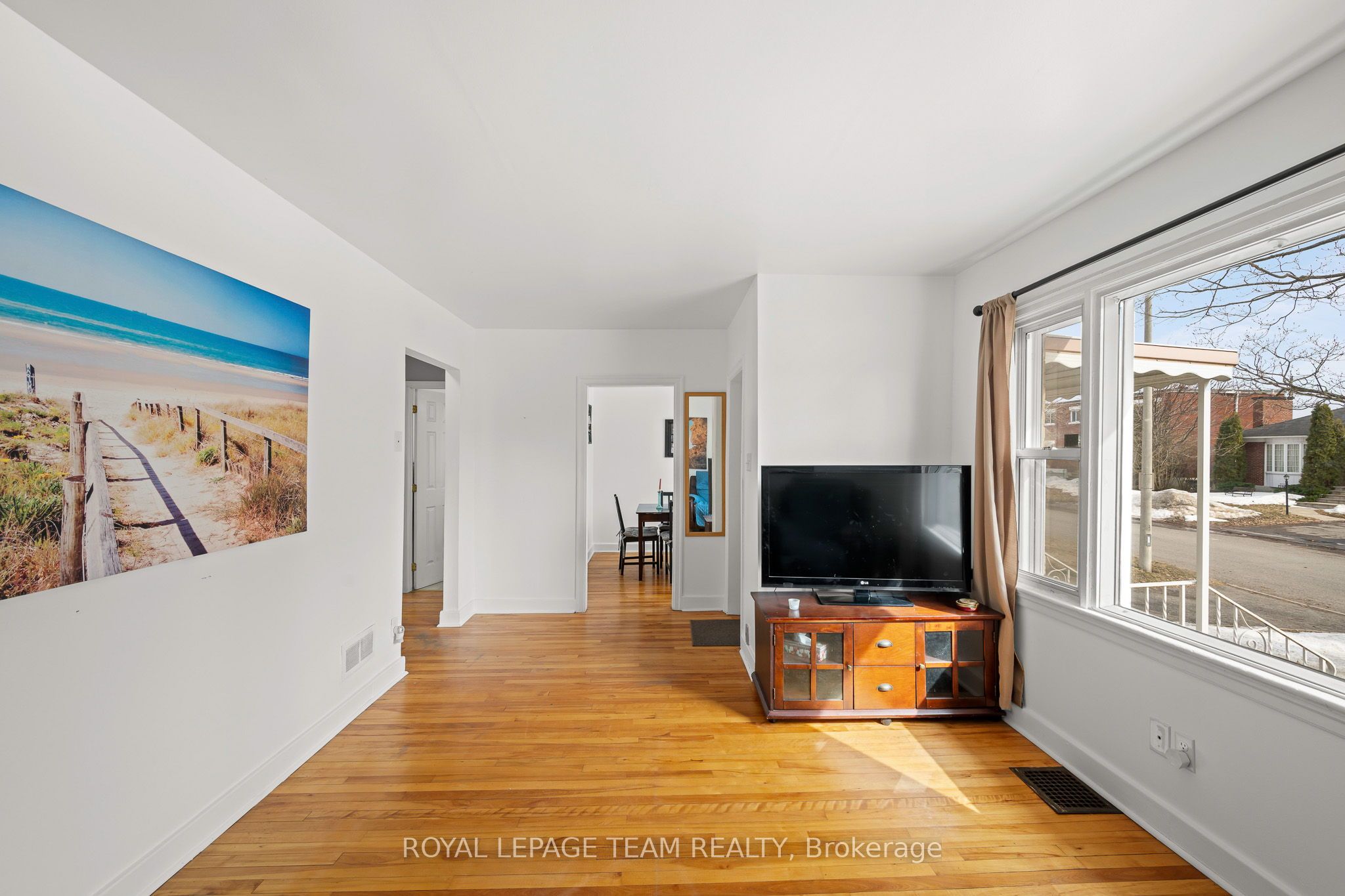 1123 Secord Avenue Property Photo 9