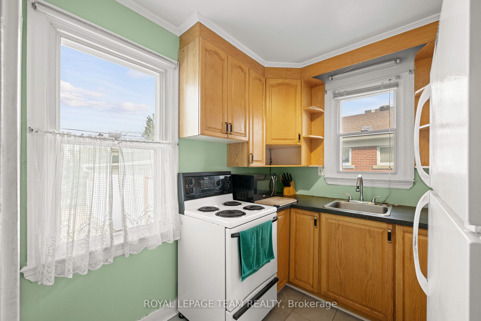 1123 Secord Avenue Property Photo 14