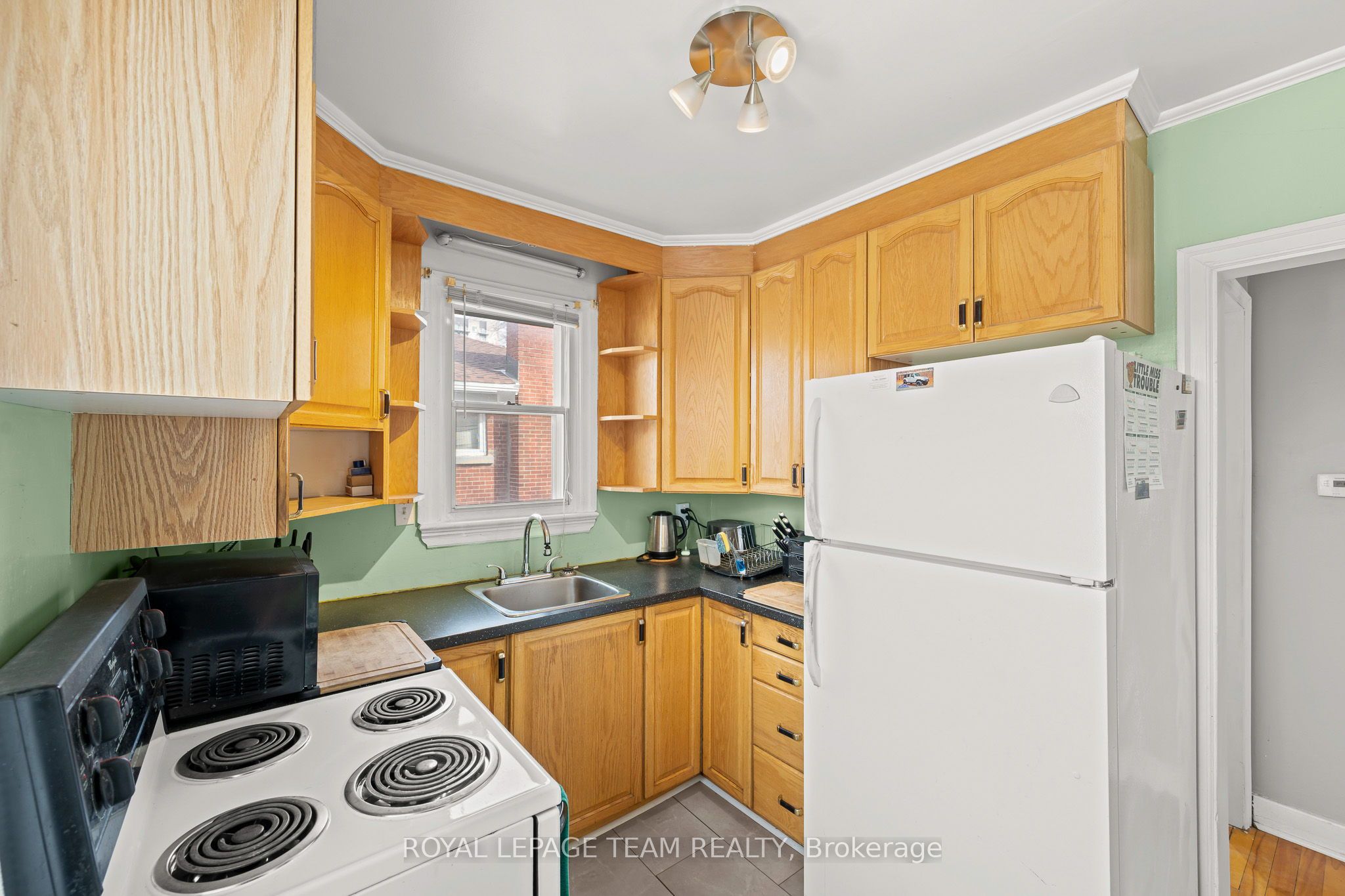 1123 Secord Avenue Property Photo 16