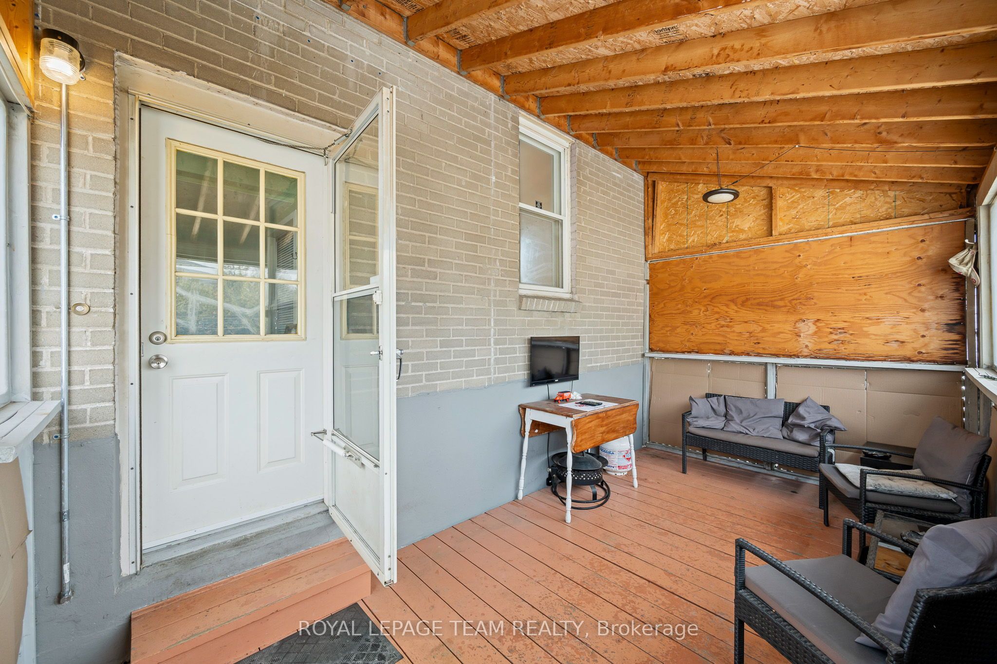 1123 Secord Avenue Property Photo 34