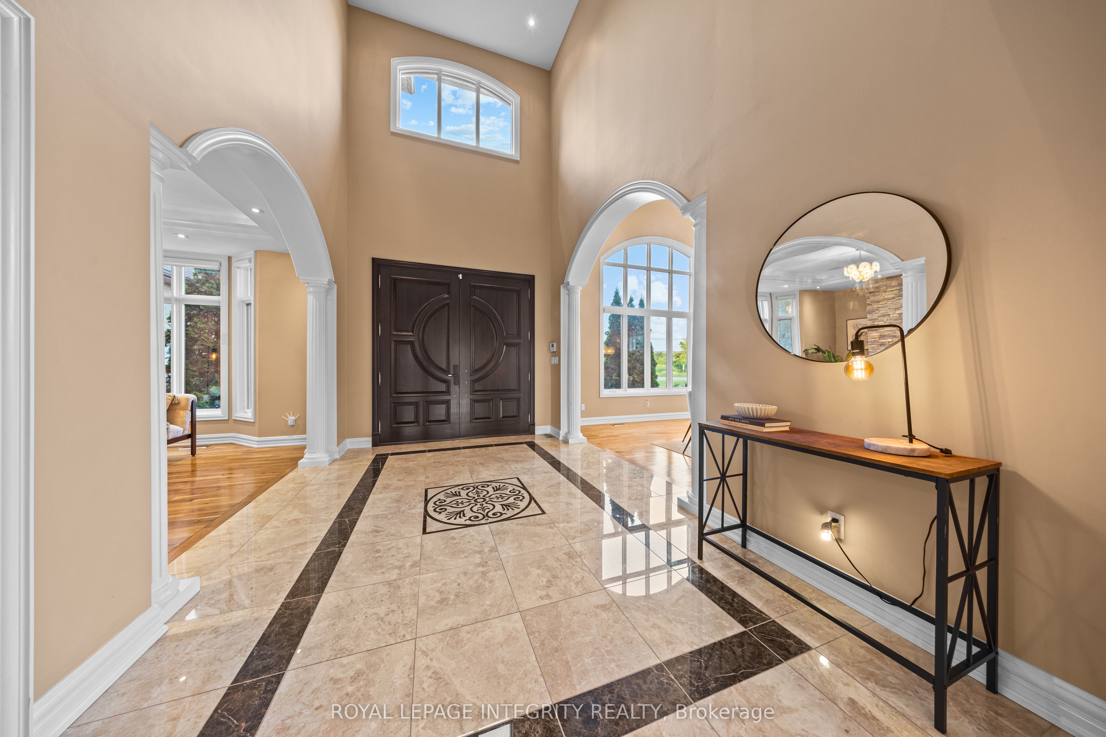 1180 River Road Property Photo 4