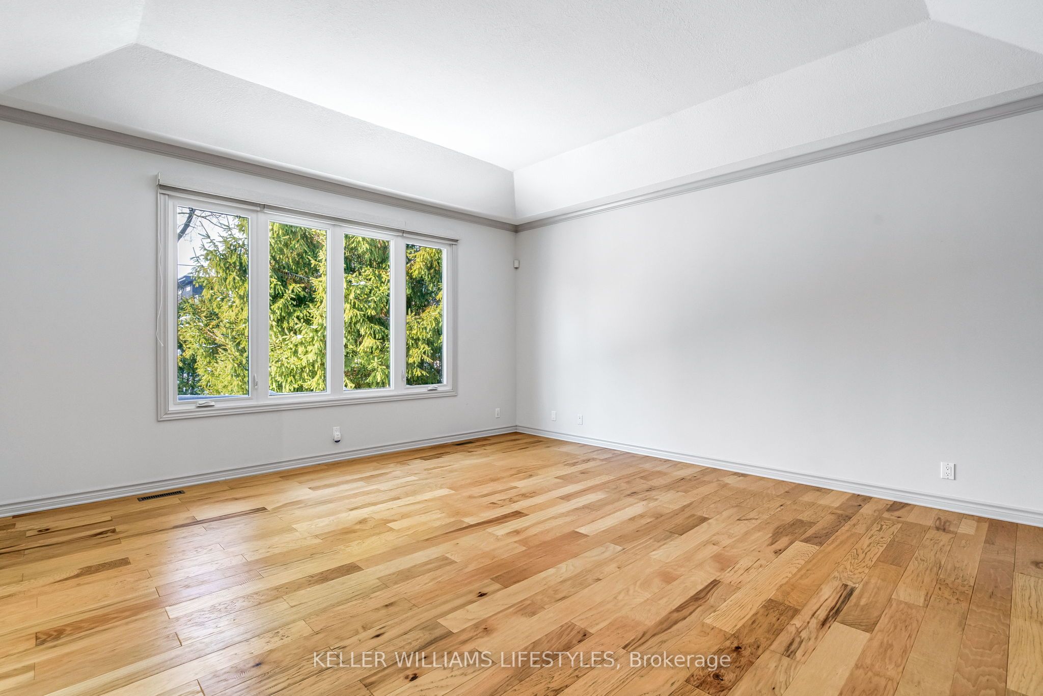 1040 Riverside Drive 61 Property Photo 13