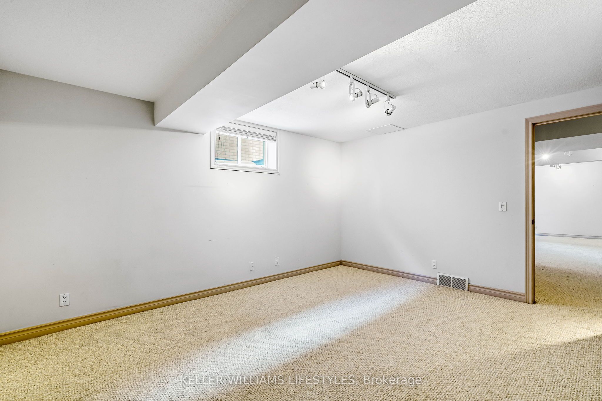 1040 Riverside Drive 61 Property Photo 41