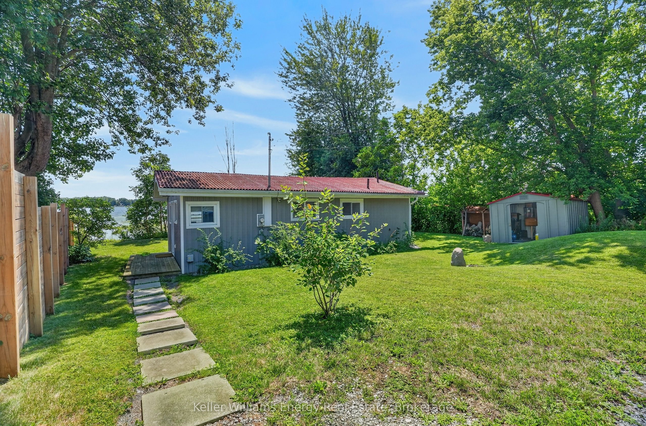 1071c Lakeside Drive Property Photo 9