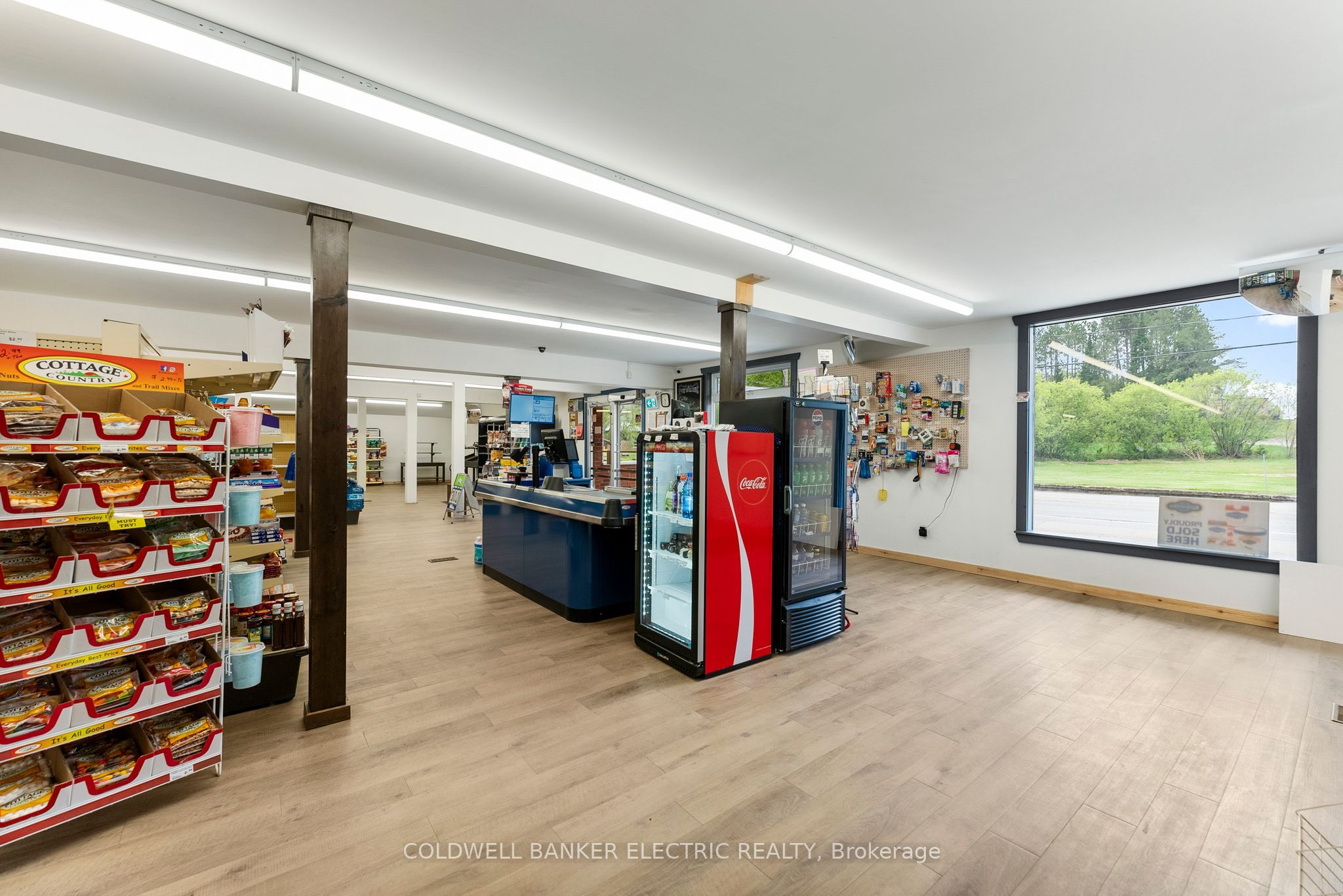 5480 Highway 620 Property Photo 8