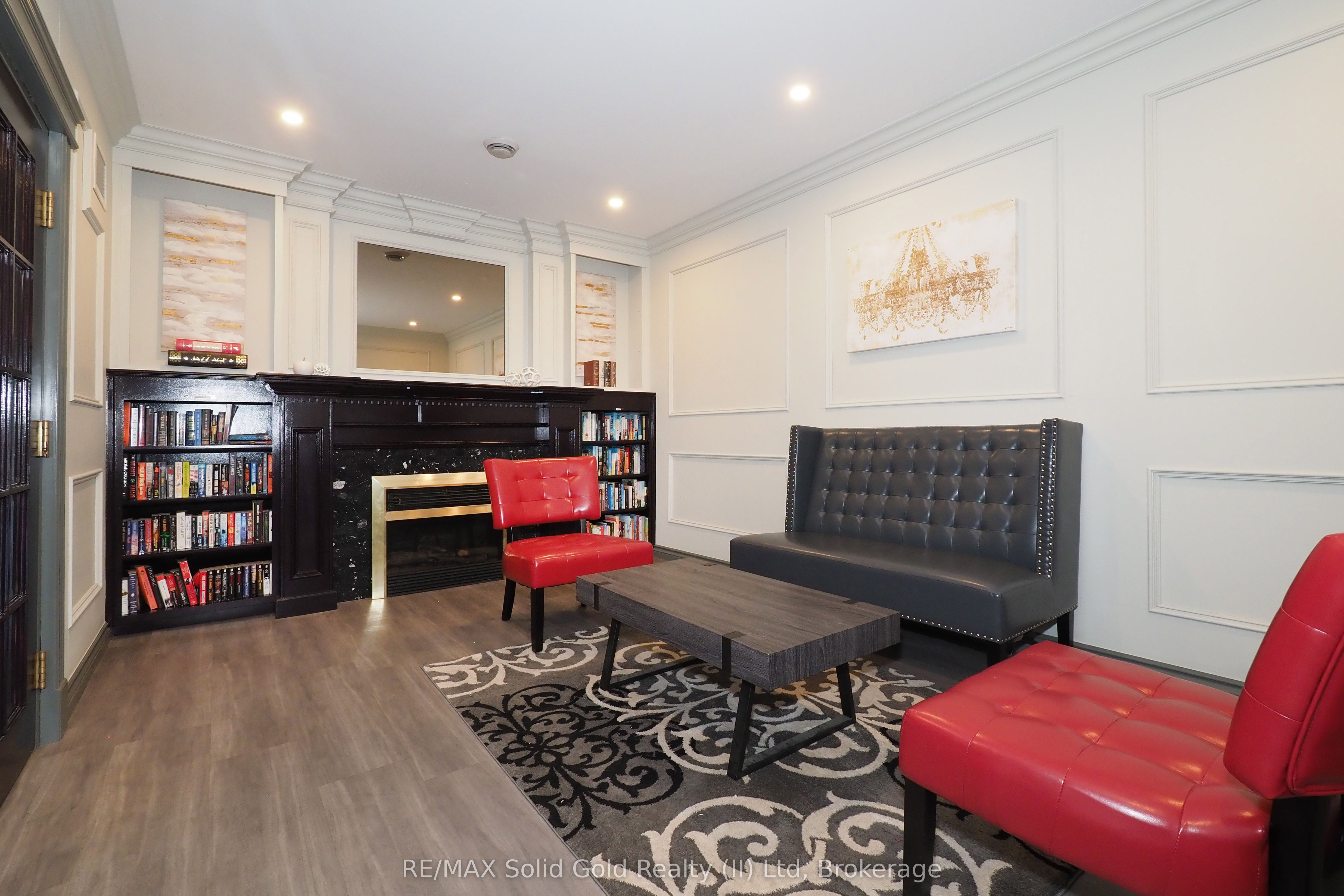 255 Keats Way 701 Property Photo 6