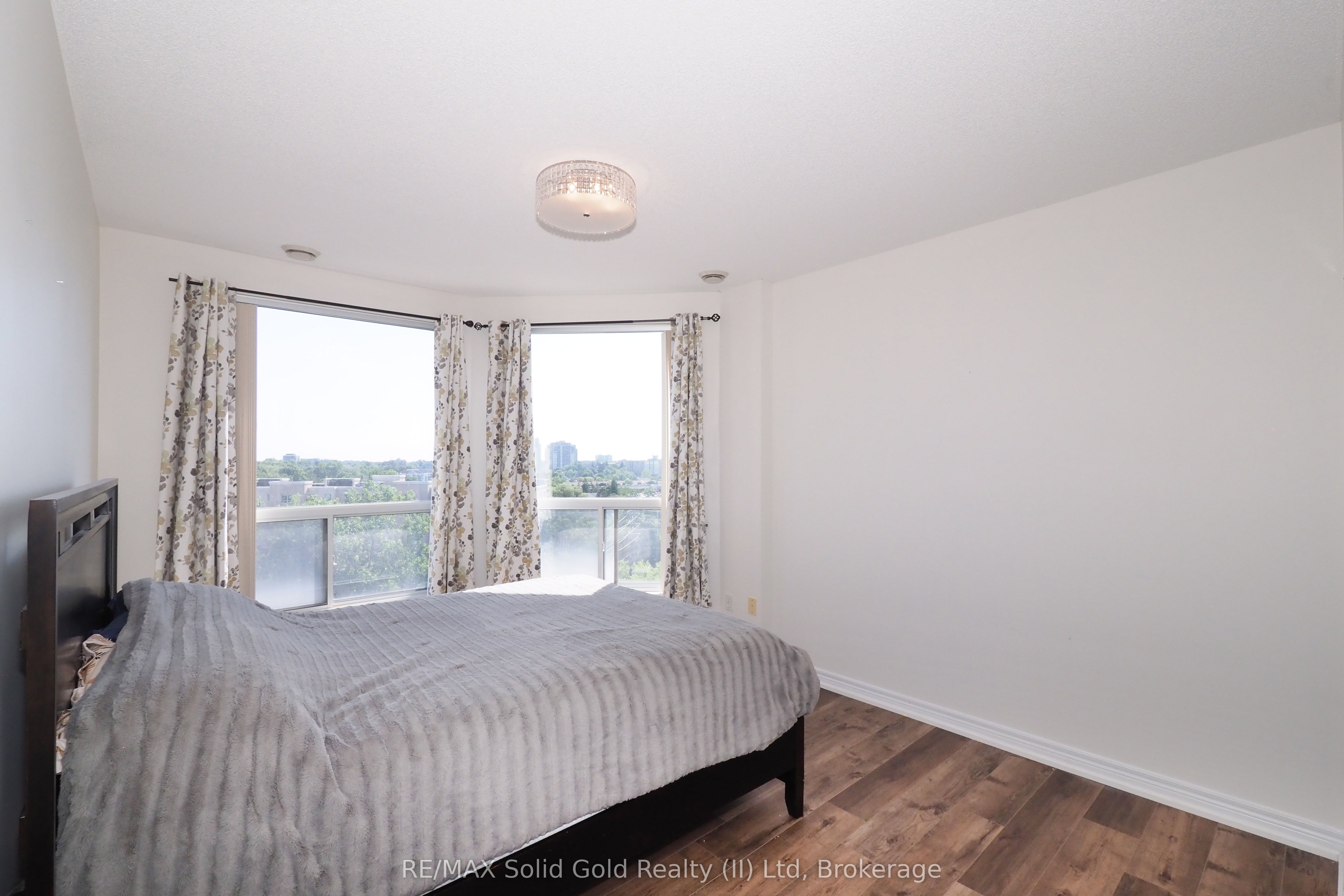 255 Keats Way 701 Property Photo 34