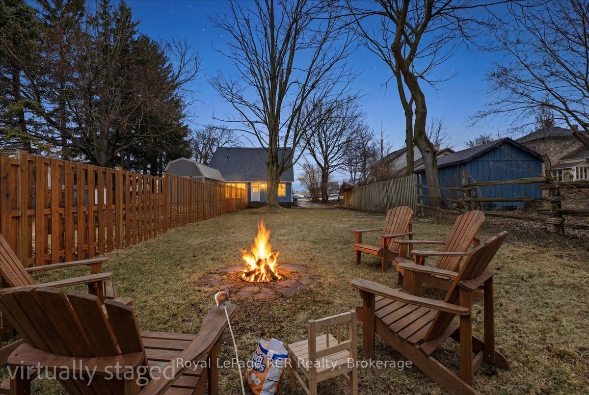 234 Elma Street E Property Photo 26